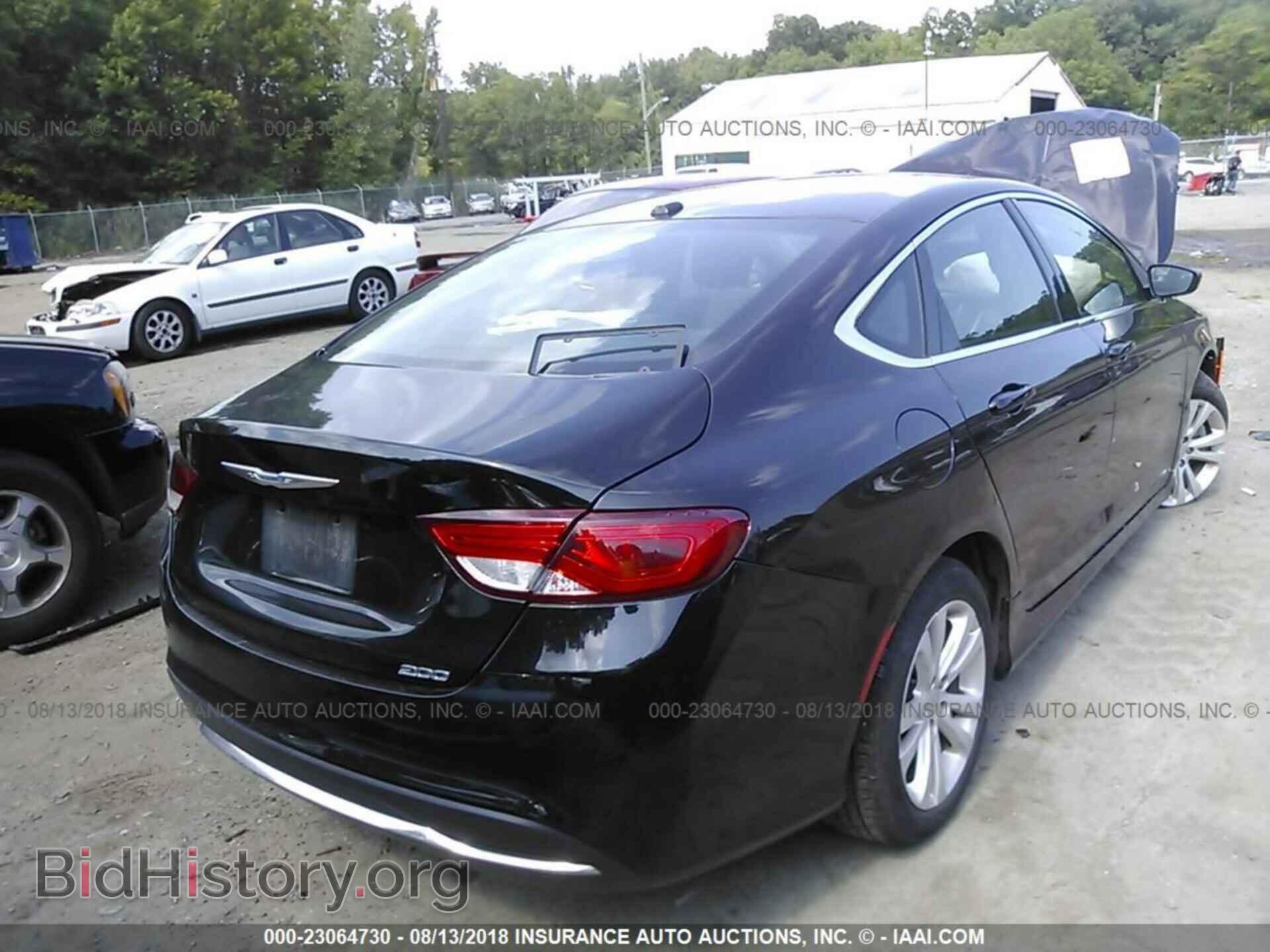 2015 Chrysler 200 - VIN: 1C3CCCAB7FN720496 - Photo 4