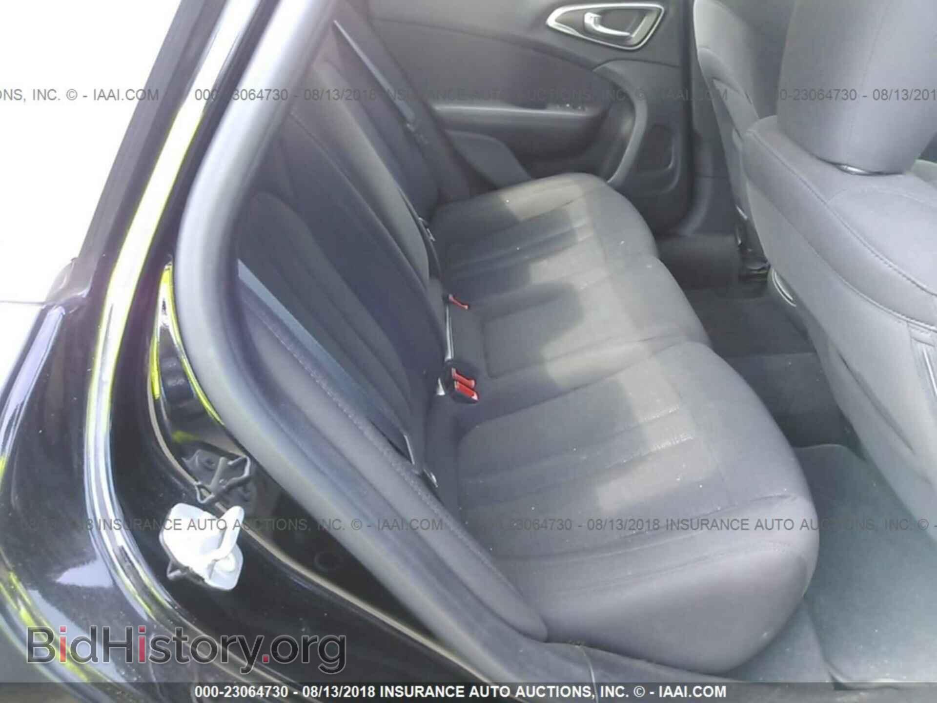 2015 Chrysler 200 - VIN: 1C3CCCAB7FN720496 - Photo 8