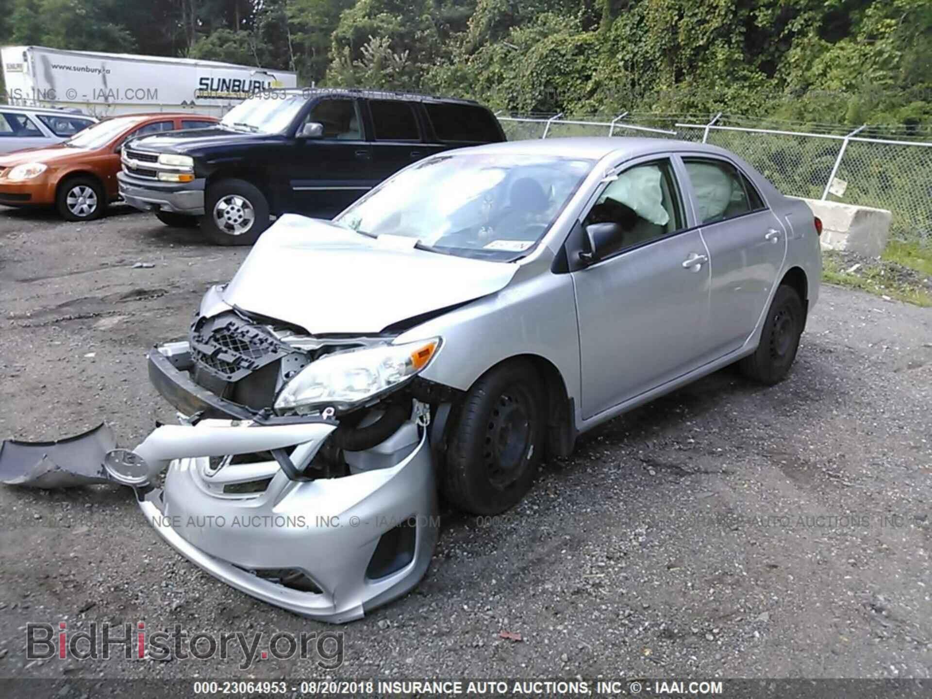 2011 Toyota Corolla - VIN: JTDBU4EEXB9165657 - Фото 2
