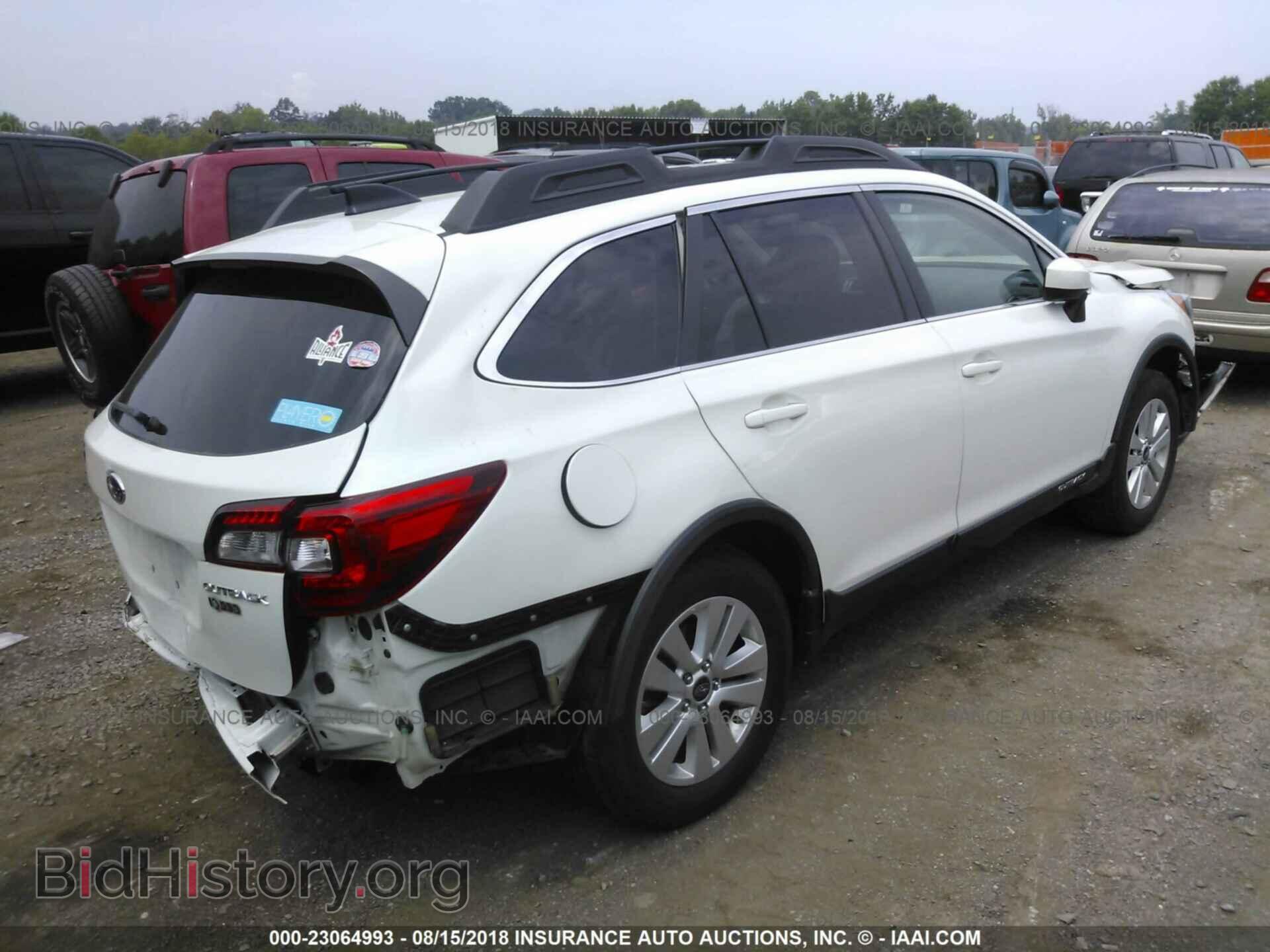 2016 Subaru Outback - VIN: 4S4BSBEC8G3244954 - Фото 4