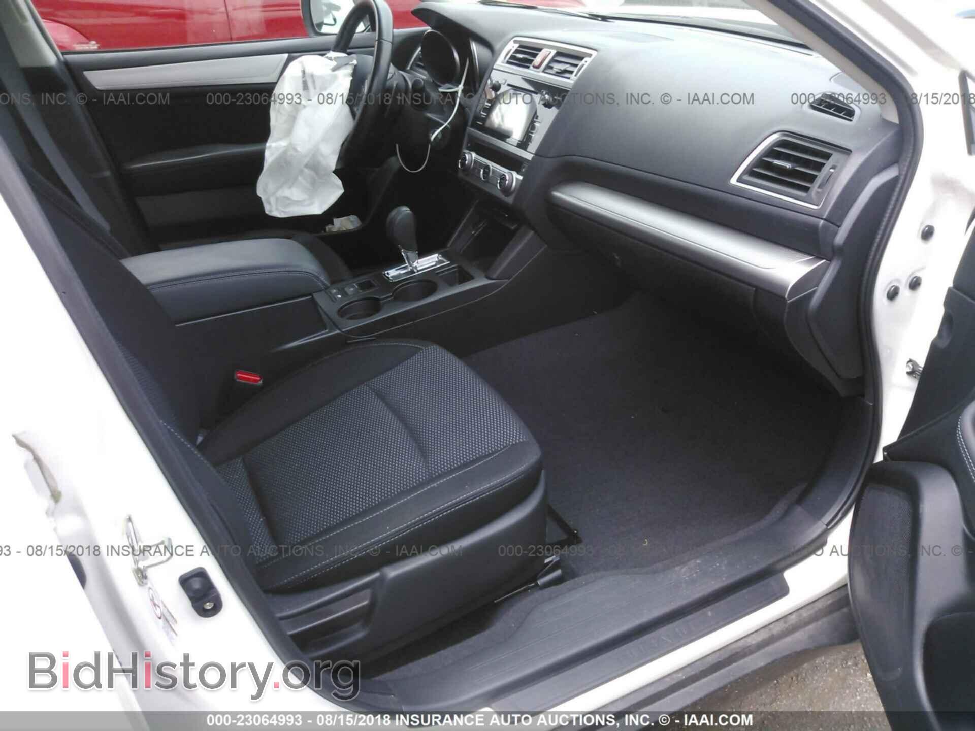 2016 Subaru Outback - VIN: 4S4BSBEC8G3244954 - Фото 5