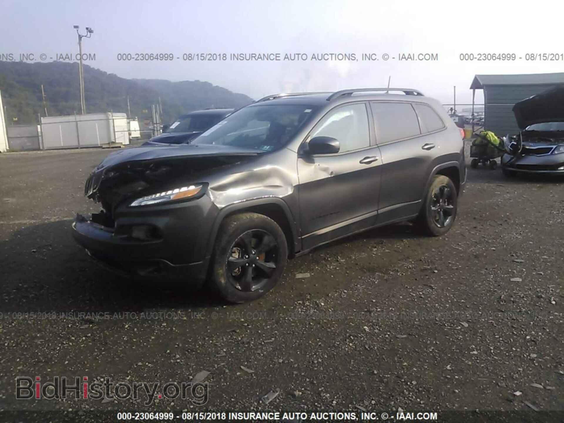 2017 Jeep Cherokee - VIN: 1C4PJMDB2HW511040 - Фото 2