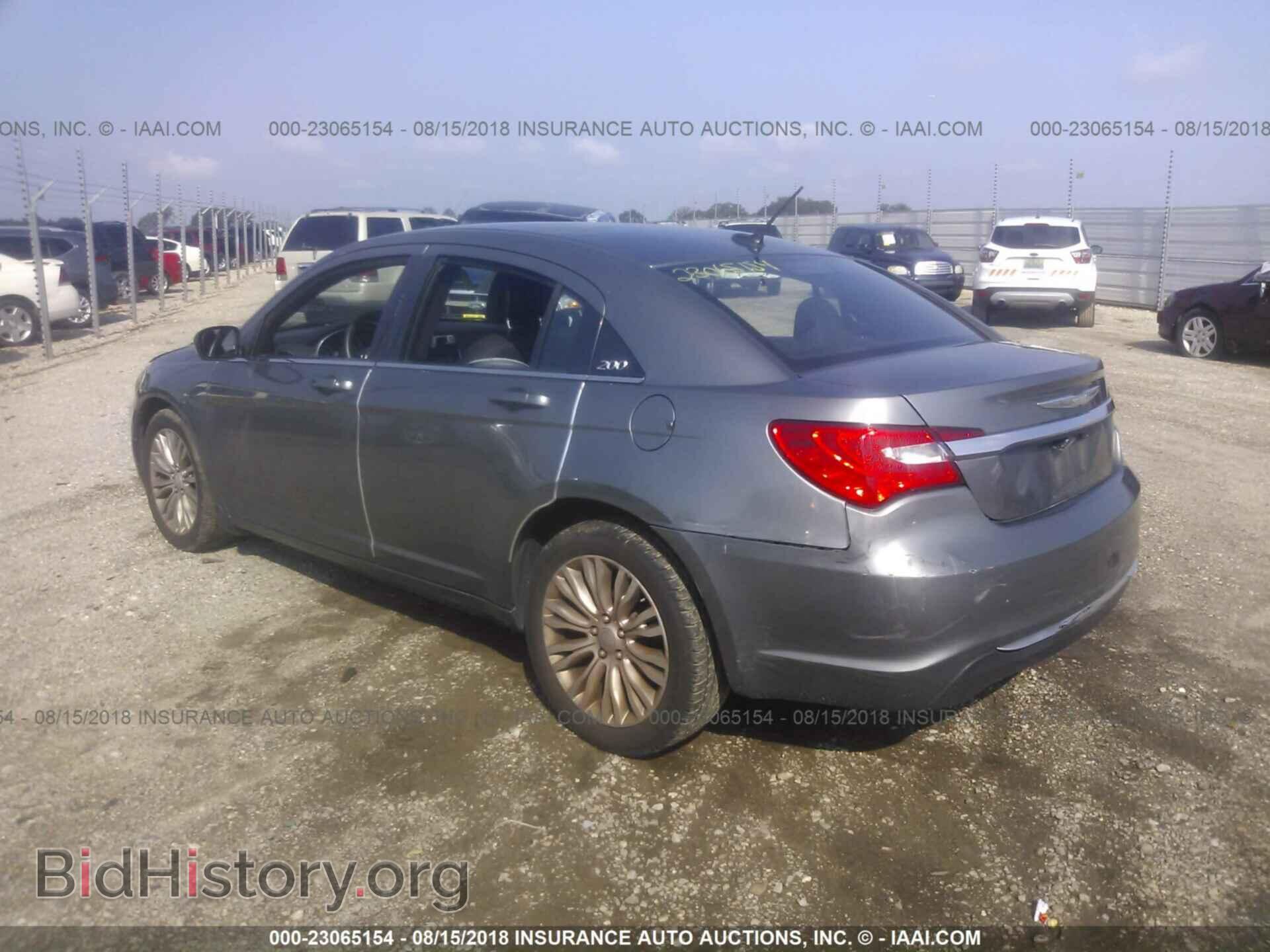 2013 Chrysler 200 - VIN: 1C3CCBAB4DN671040 - Photo 3