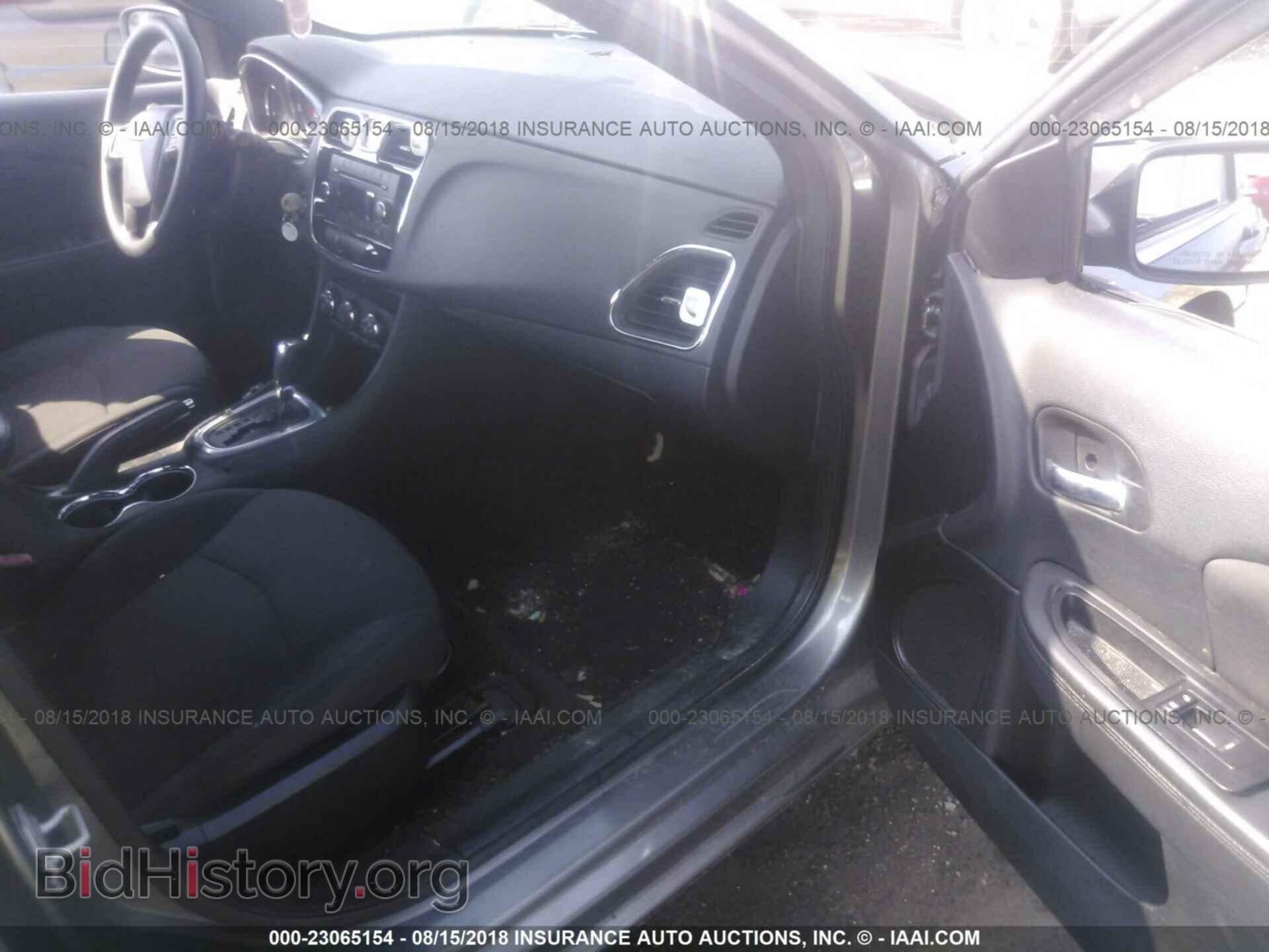 2013 Chrysler 200 - VIN: 1C3CCBAB4DN671040 - Photo 5