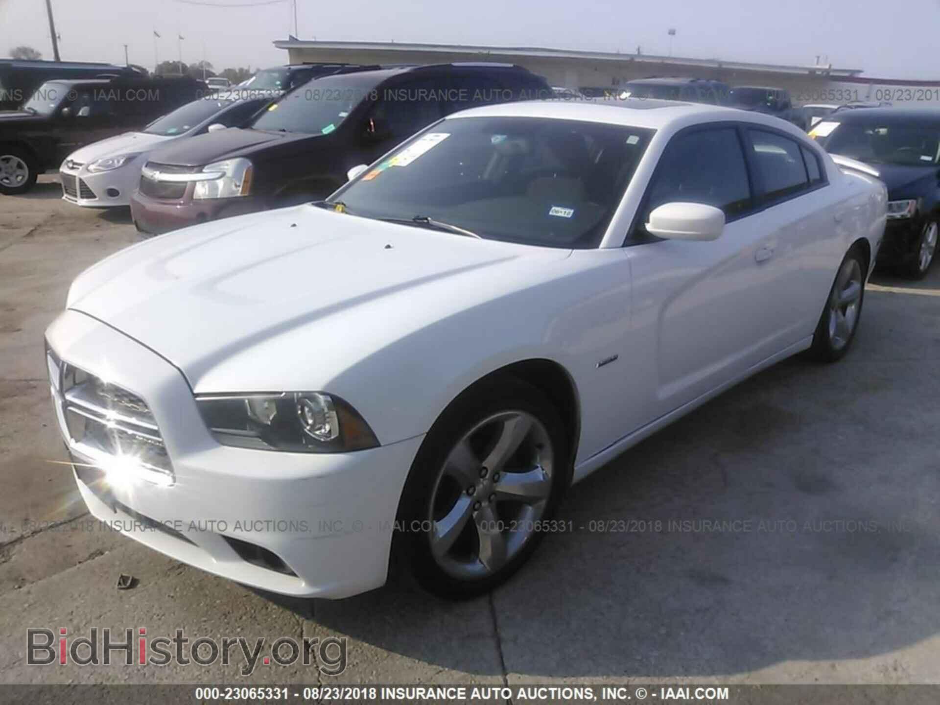 2011 Dodge Charger - VIN: 2B3CL5CT2BH609663 - Фото 2