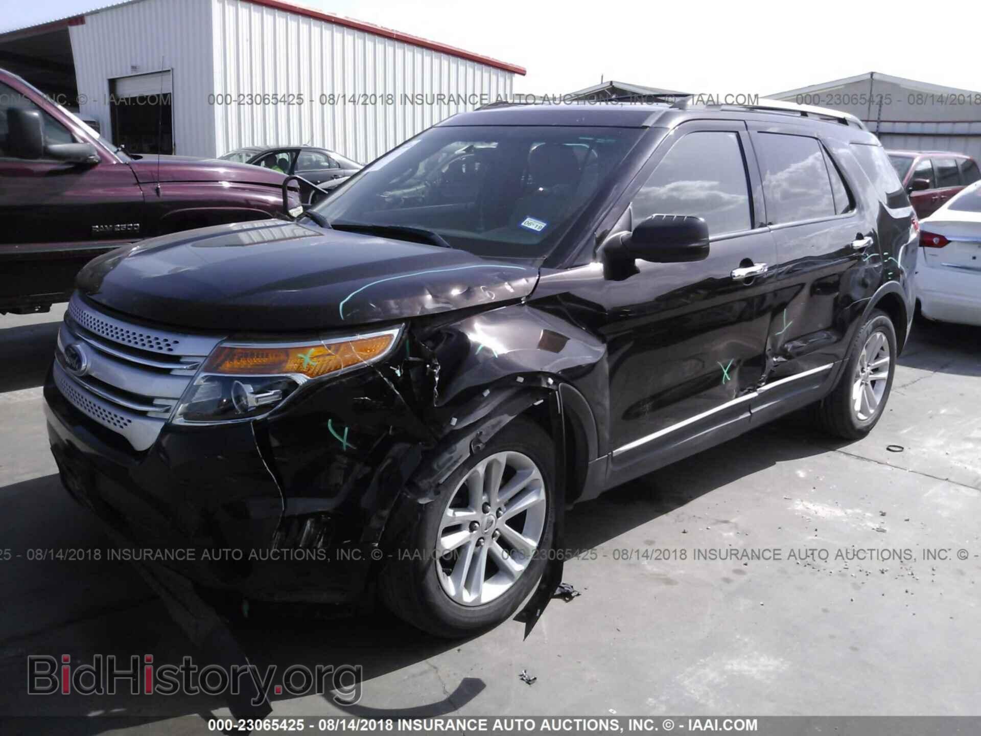 2013 Ford Explorer - VIN: 1FM5K7D81DGA00056 - Фото 2
