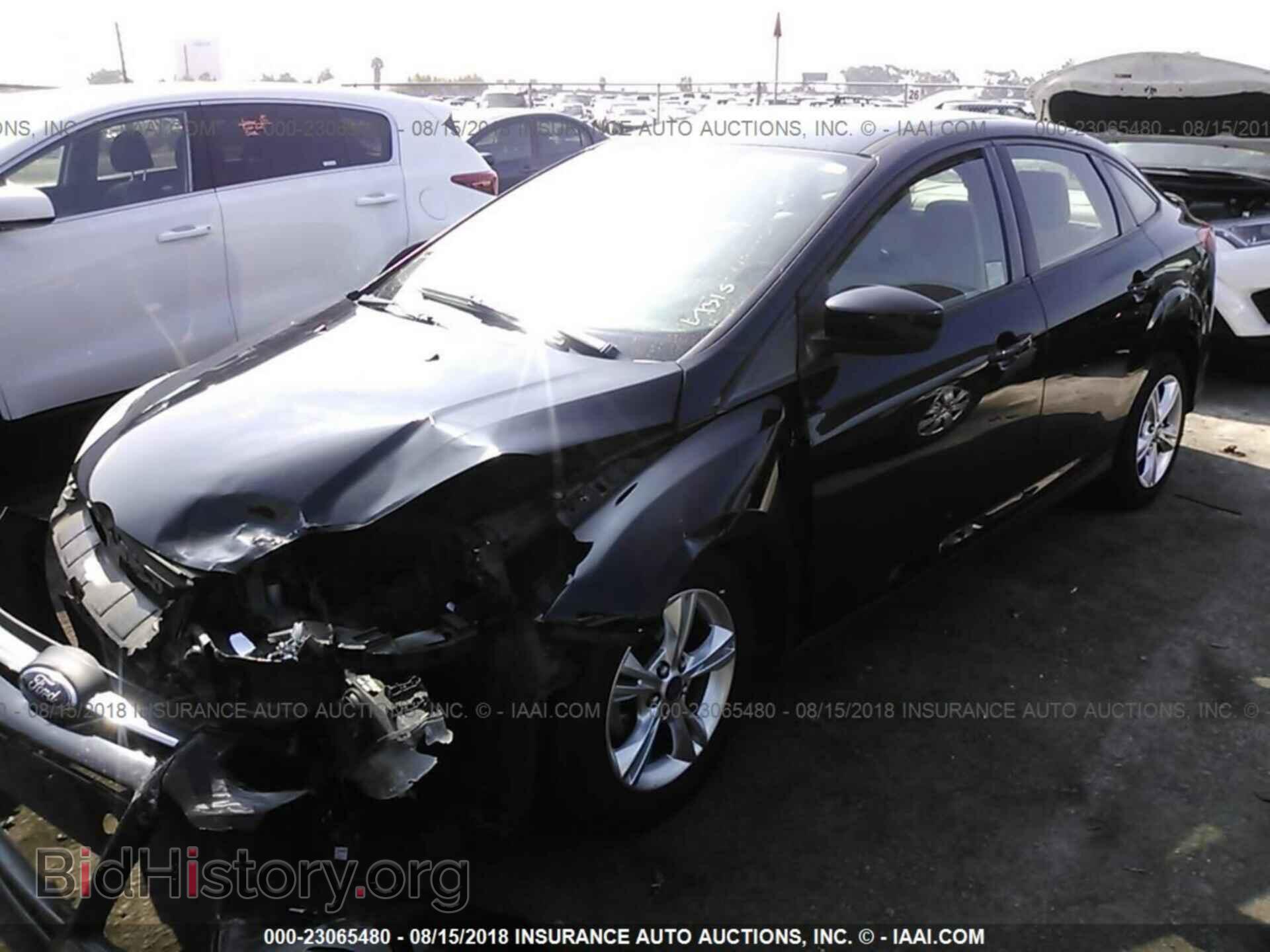 2012 Ford Focus - VIN: 1FAHP3F28CL227910 - Фото 2
