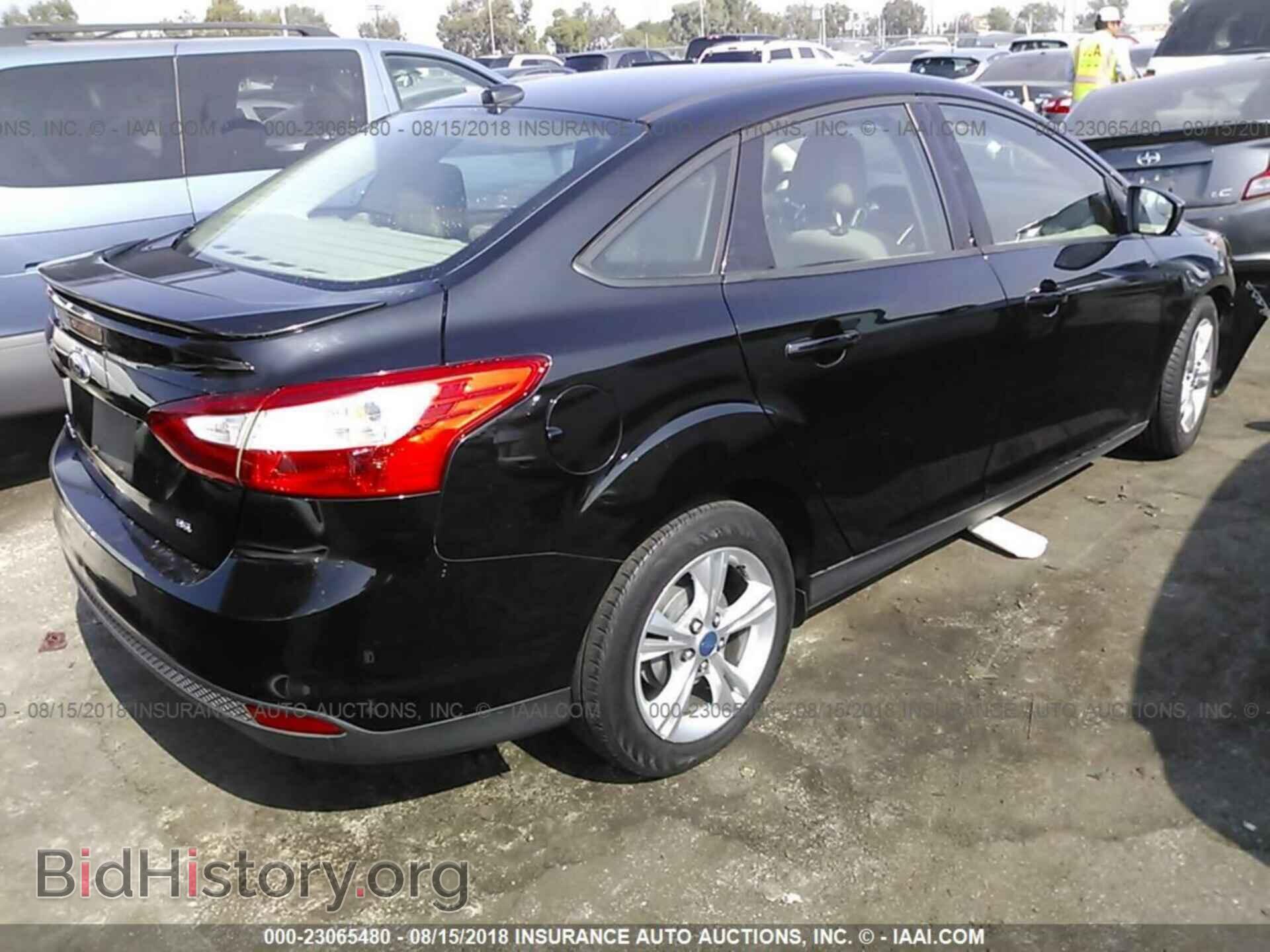 2012 Ford Focus - VIN: 1FAHP3F28CL227910 - Фото 4