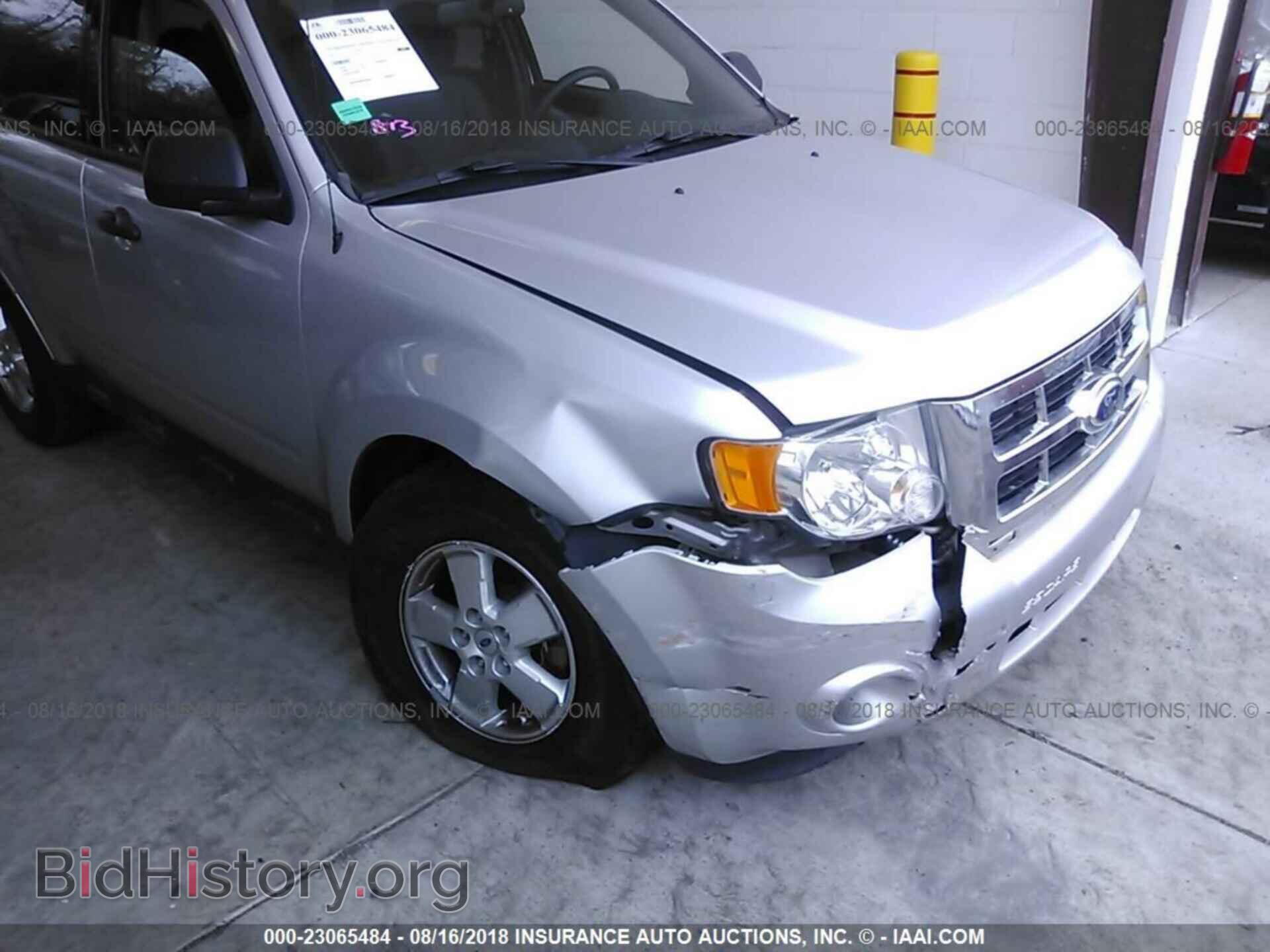 2011 Ford Escape - VIN: 1FMCU9D78BKA88375 - Фото 6