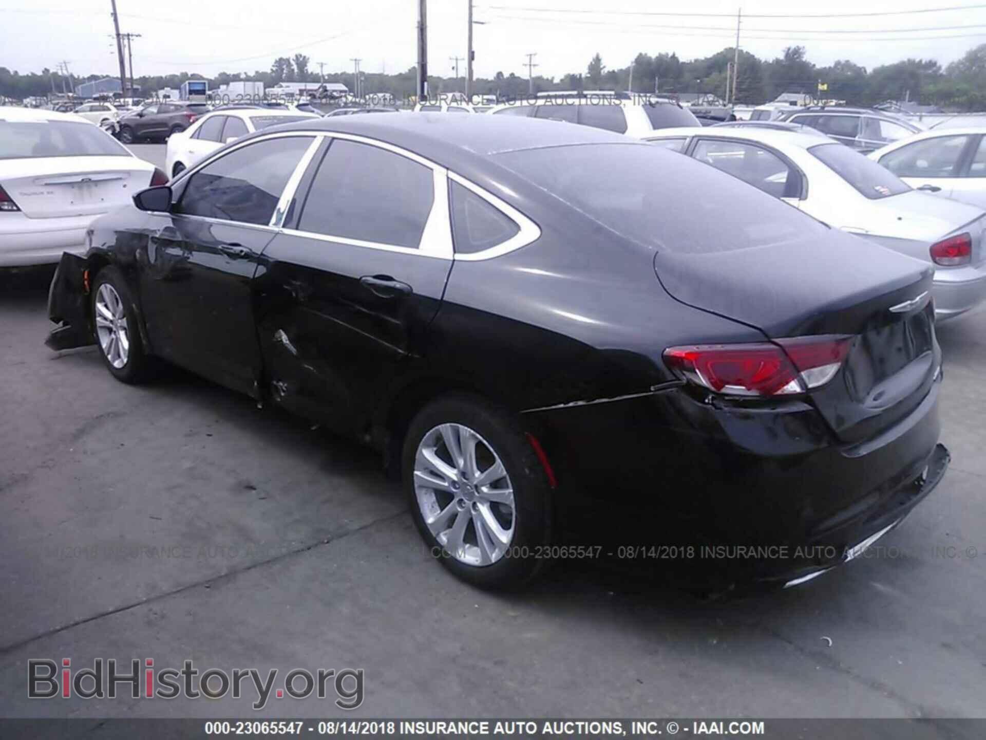 2016 Chrysler 200 - VIN: 1C3CCCAB7GN130056 - Photo 3