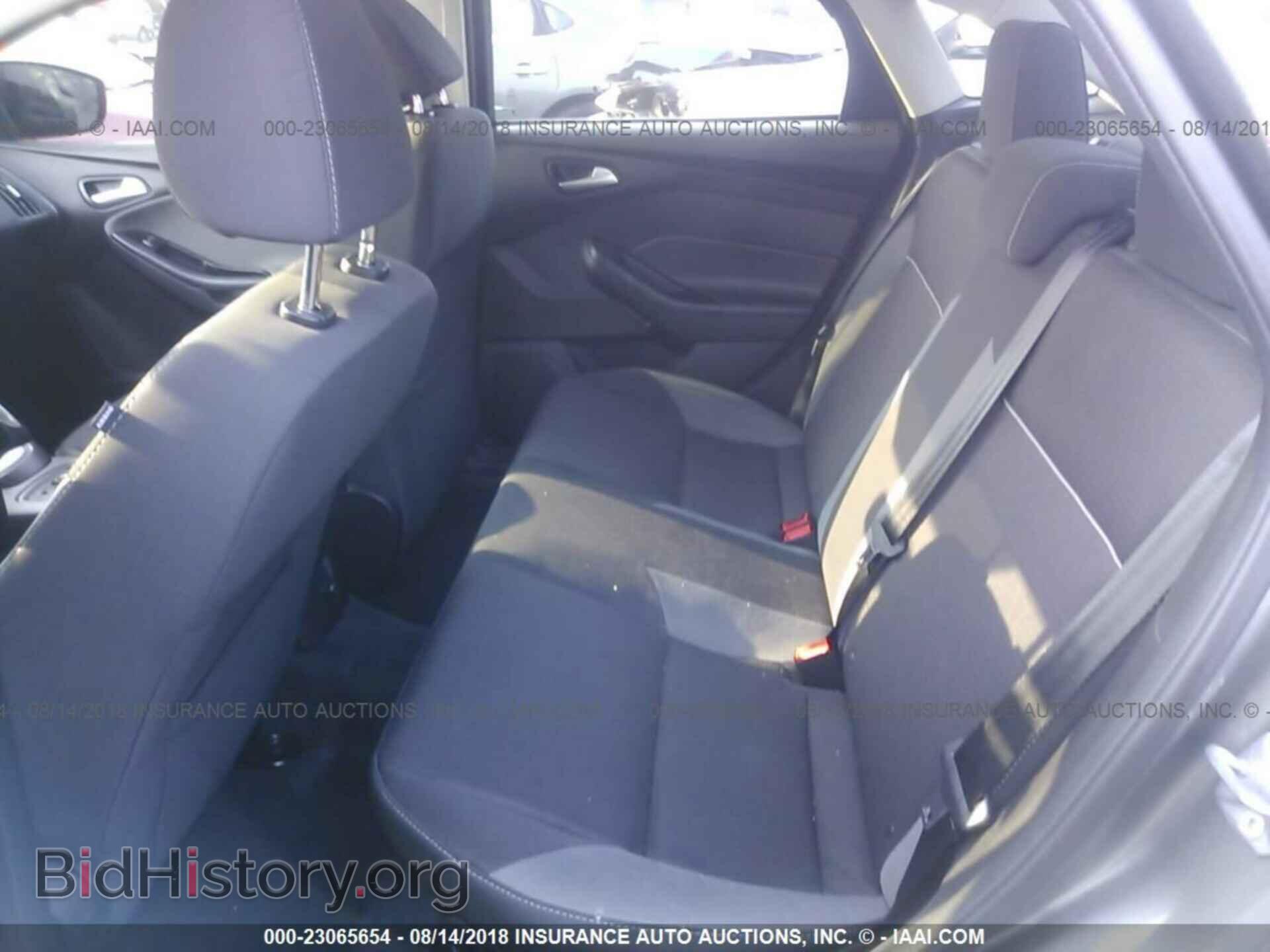 2013 Ford Focus - VIN: 1FADP3F22DL124546 - Photo 8
