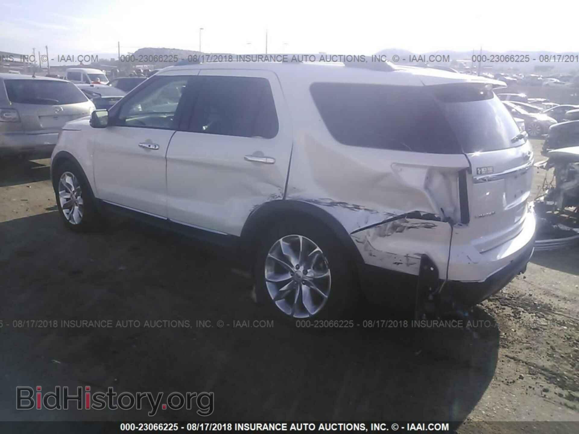 2012 Ford Explorer - VIN: 1FMHK7F80CGA04768 - Фото 3