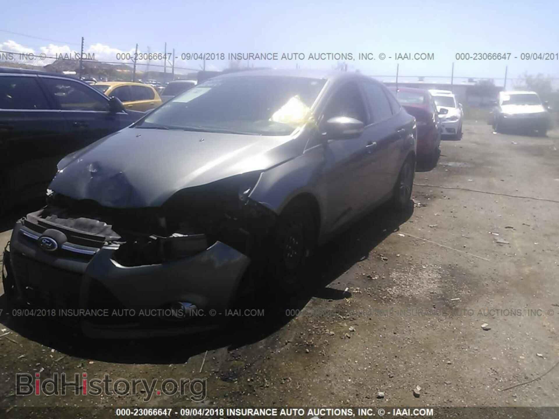 2014 Ford Focus - VIN: 1FADP3F28EL413450 - Photo 2
