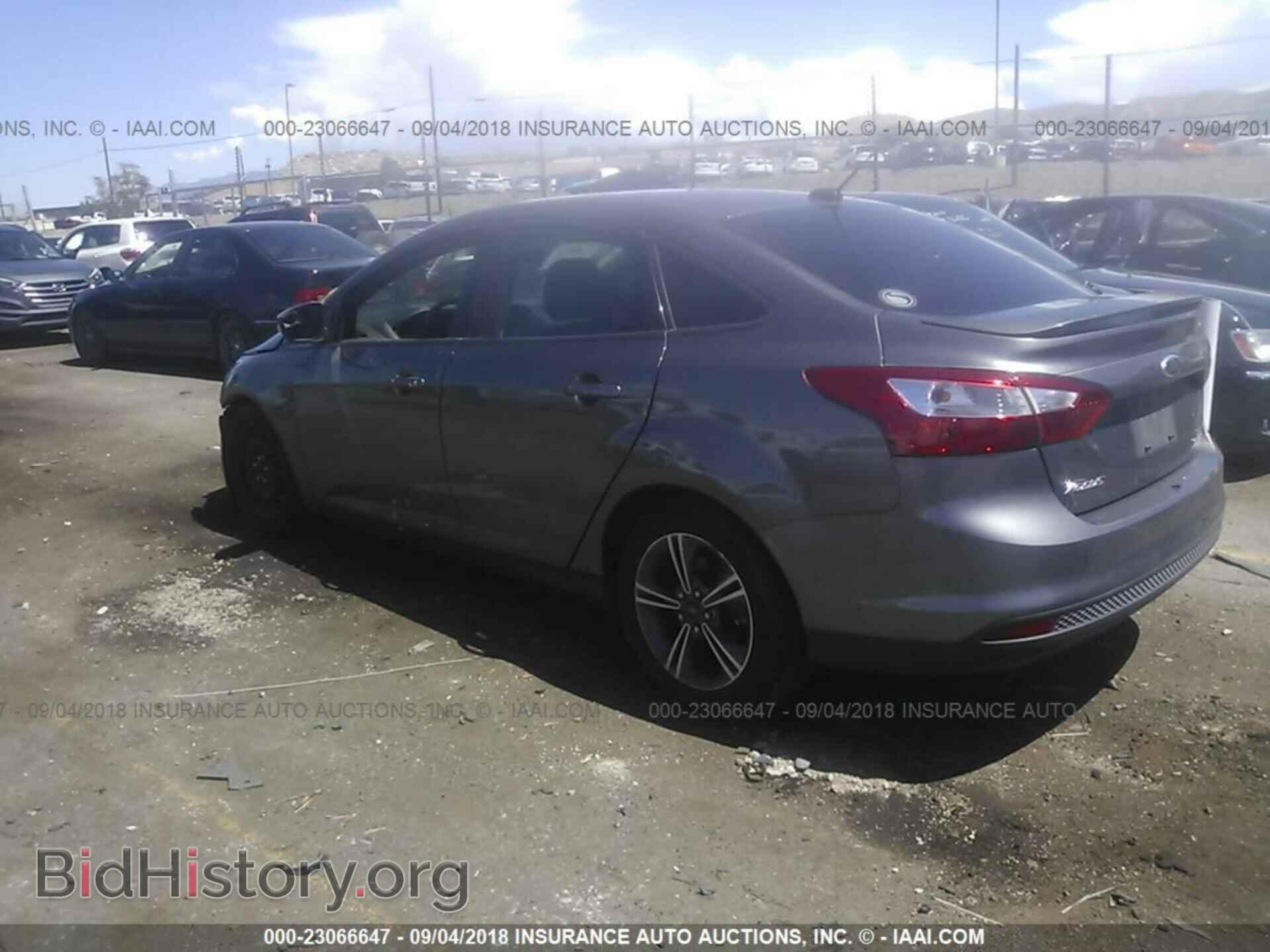 2014 Ford Focus - VIN: 1FADP3F28EL413450 - Photo 3
