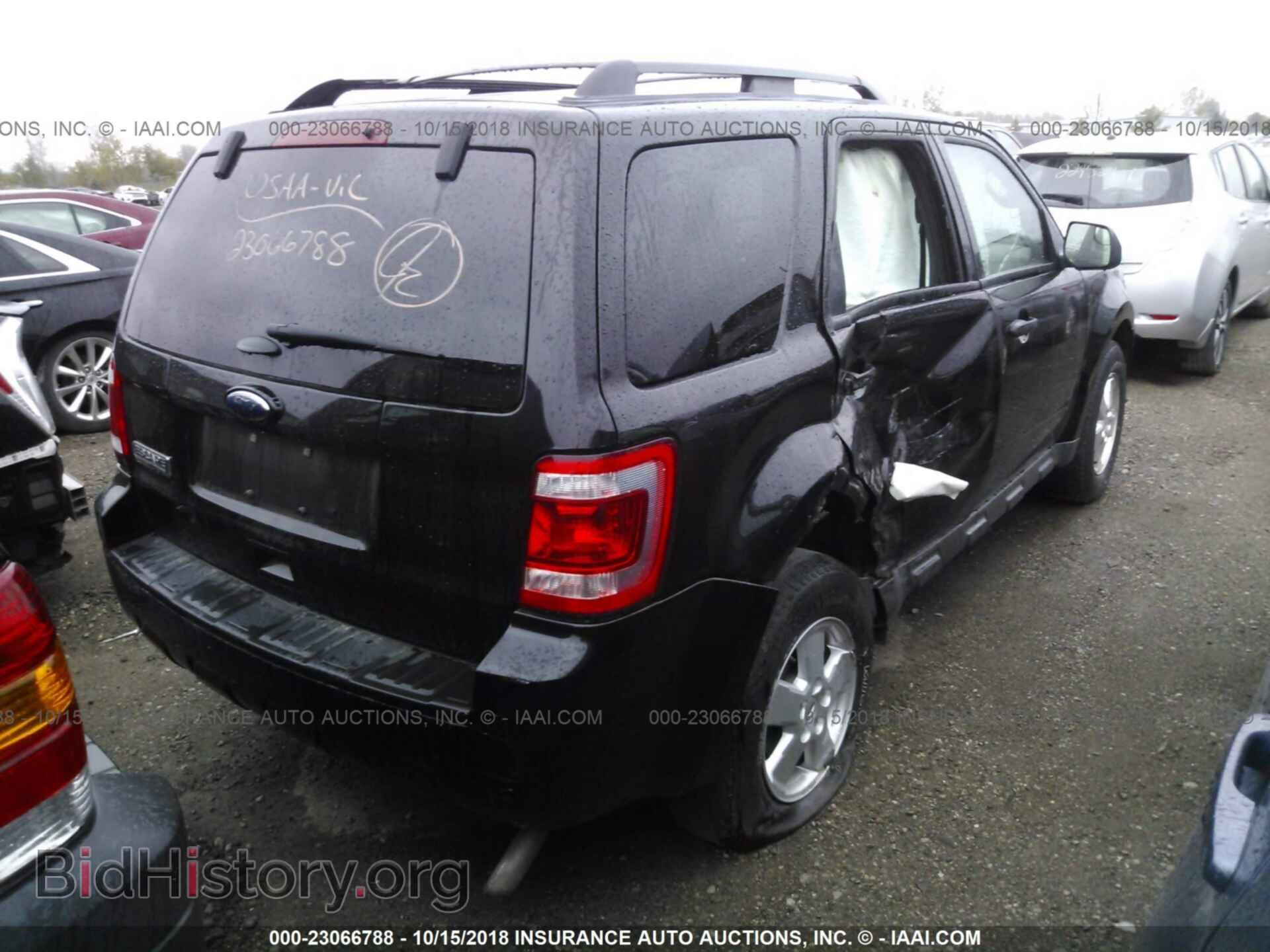 2012 Ford Escape - VIN: 1FMCU0D70CKA86150 - Photo 4