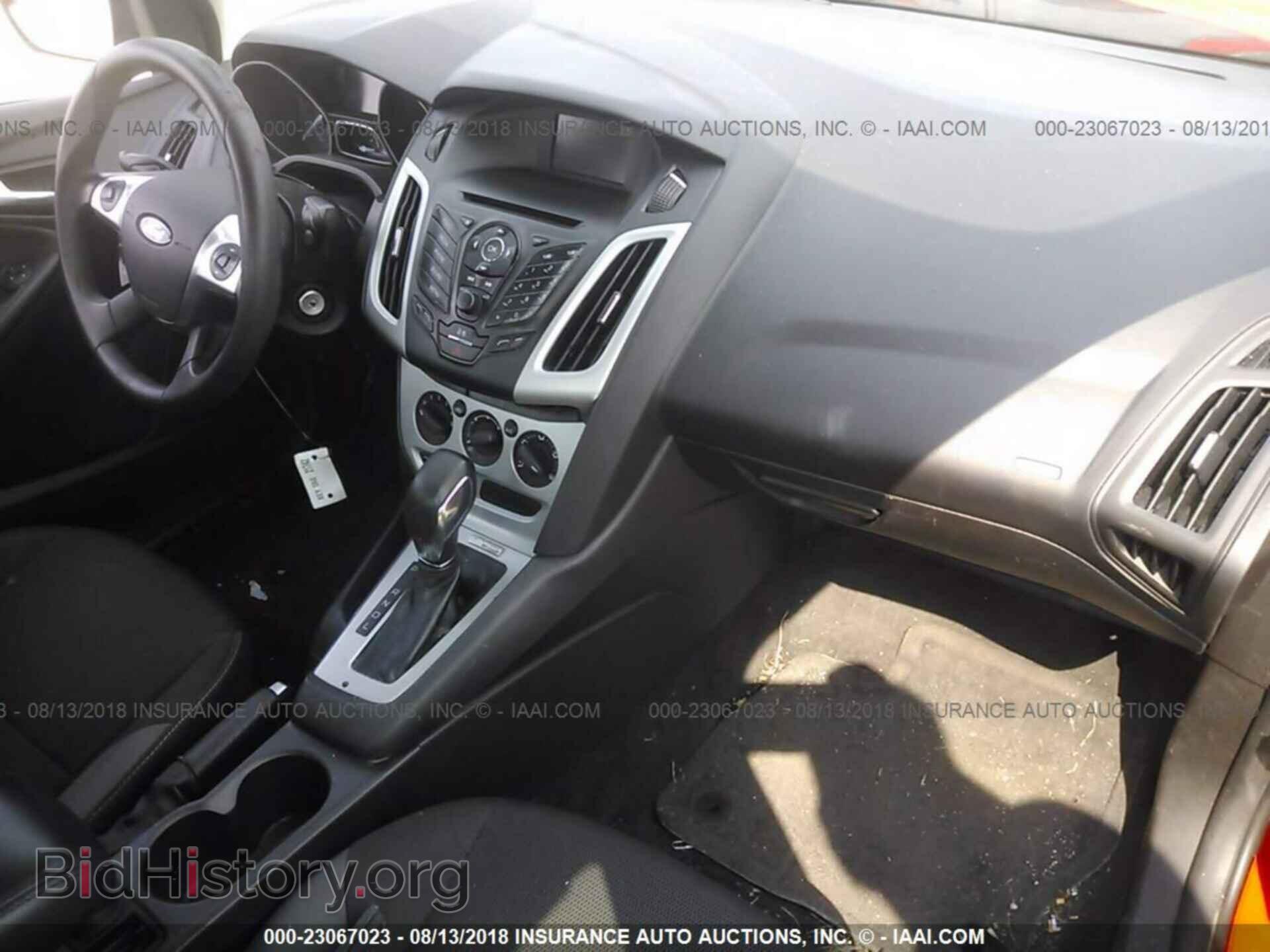 2014 Ford Focus - VIN: 1FADP3F29EL220062 - Фото 5