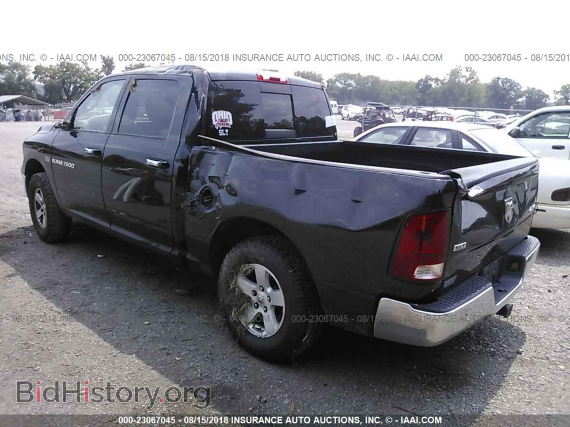 2011 Dodge Ram 1500 - VIN: 1D7RV1CT1BS572969 - Фото 3