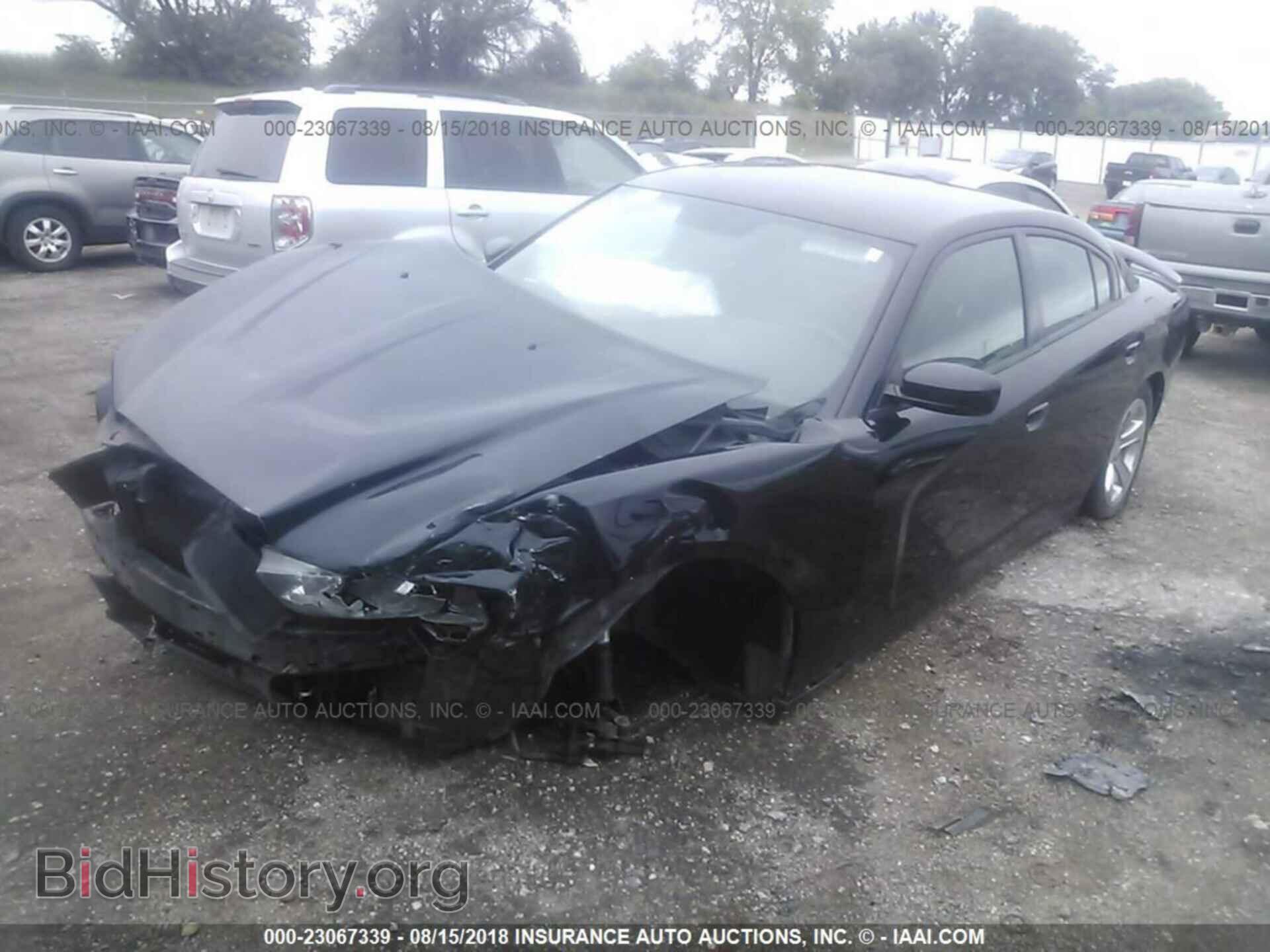 2013 Dodge Charger - VIN: 2C3CDXHG8DH571334 - Photo 2
