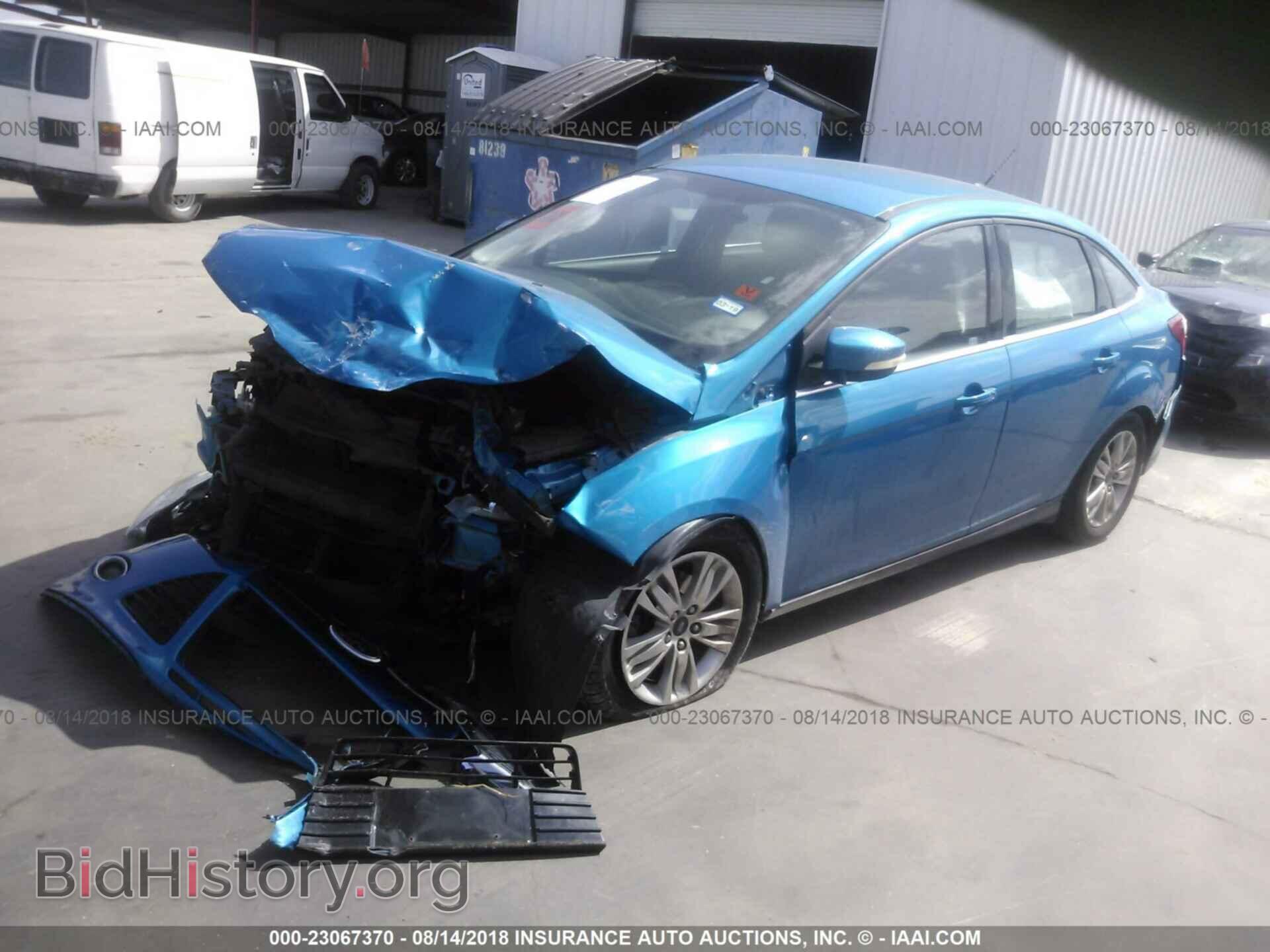 2012 Ford Focus - VIN: 1FAHP3H23CL397329 - Photo 2