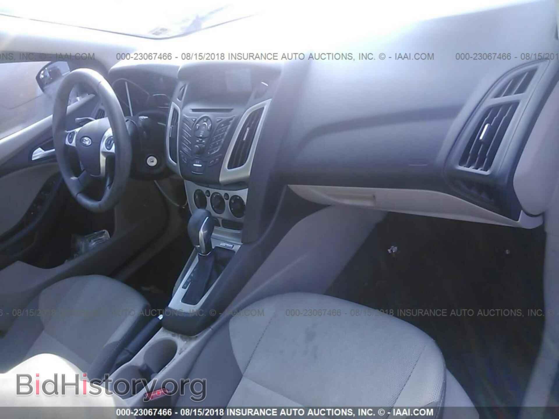 2014 Ford Focus - VIN: 1FADP3F2XEL121055 - Фото 5