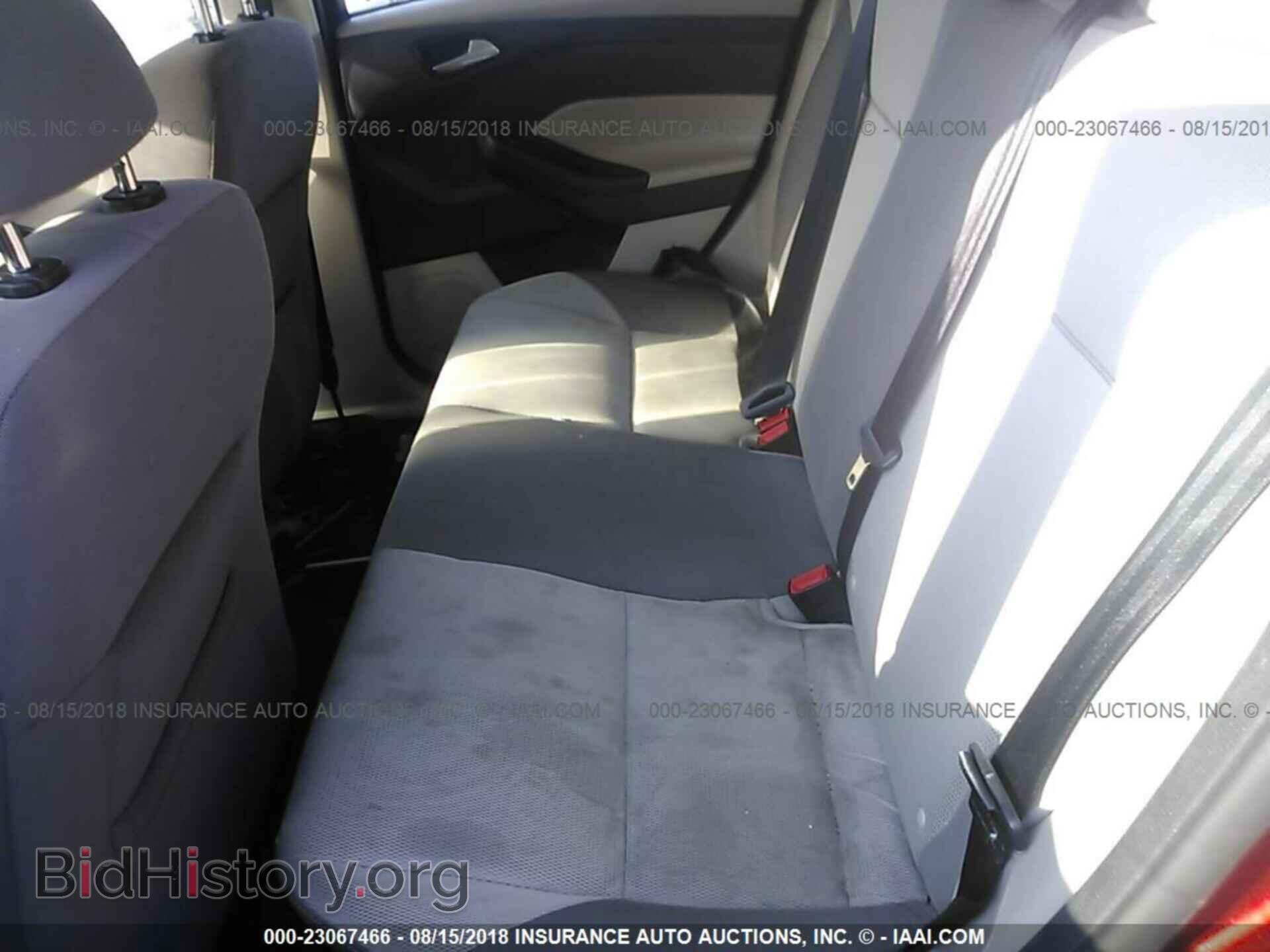 2014 Ford Focus - VIN: 1FADP3F2XEL121055 - Фото 8
