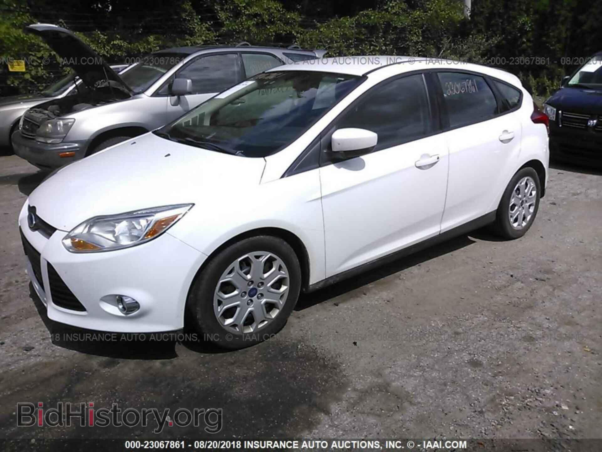2012 Ford Focus - VIN: 1FAHP3K29CL229221 - Photo 2
