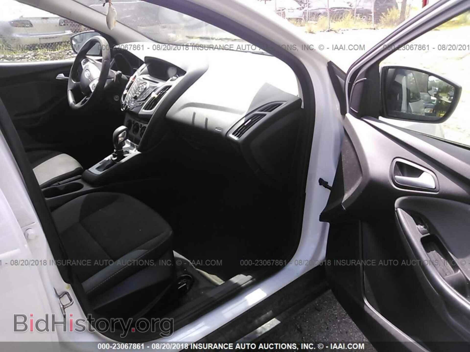 2012 Ford Focus - VIN: 1FAHP3K29CL229221 - Photo 5