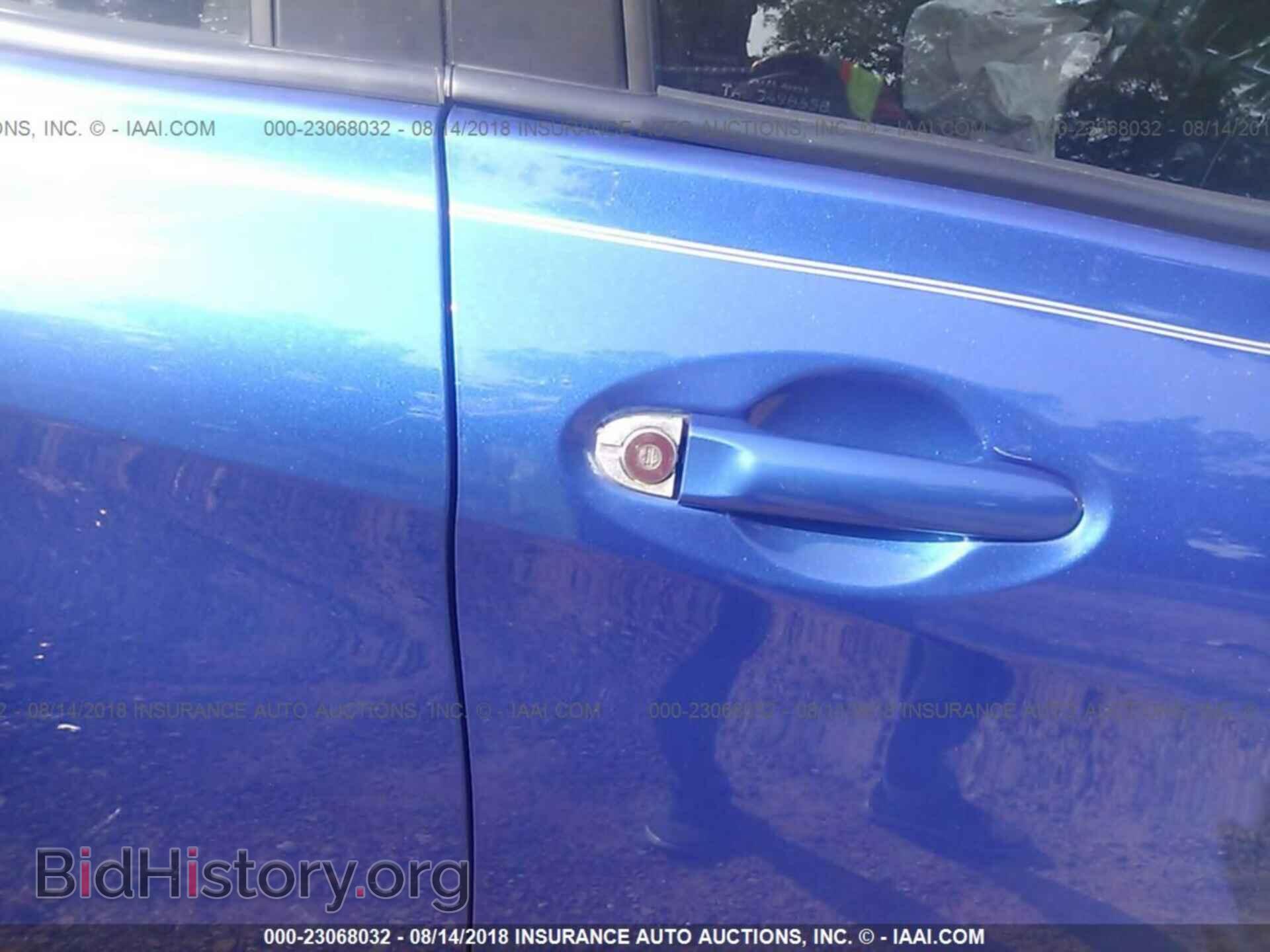 2016 Nissan Versa note - VIN: 3N1CE2CP1GL363782 - Photo 6