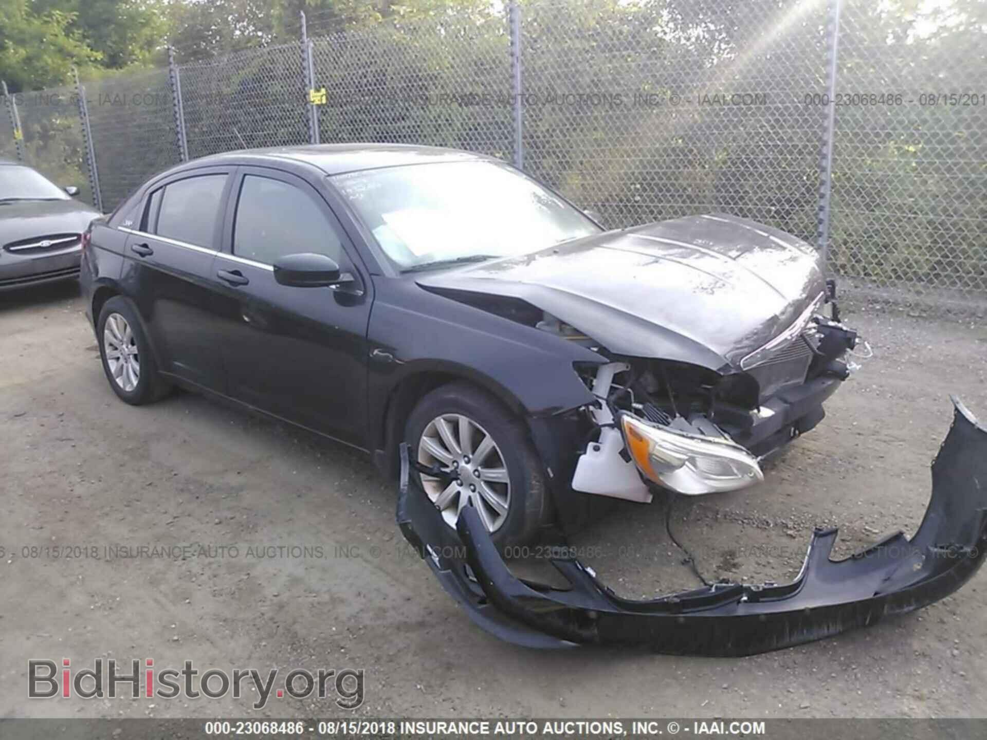 Фотография 1C3CCBBB7CN174044 - Chrysler 200 2012