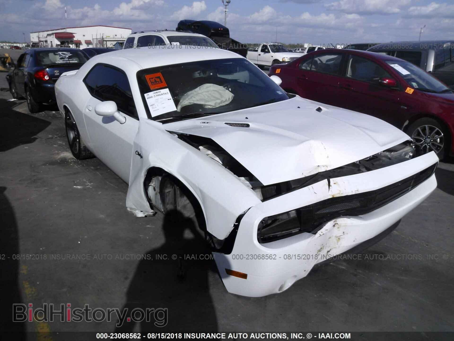 Photo 2C3CDYBT3CH124744 - Dodge Challenger 2012