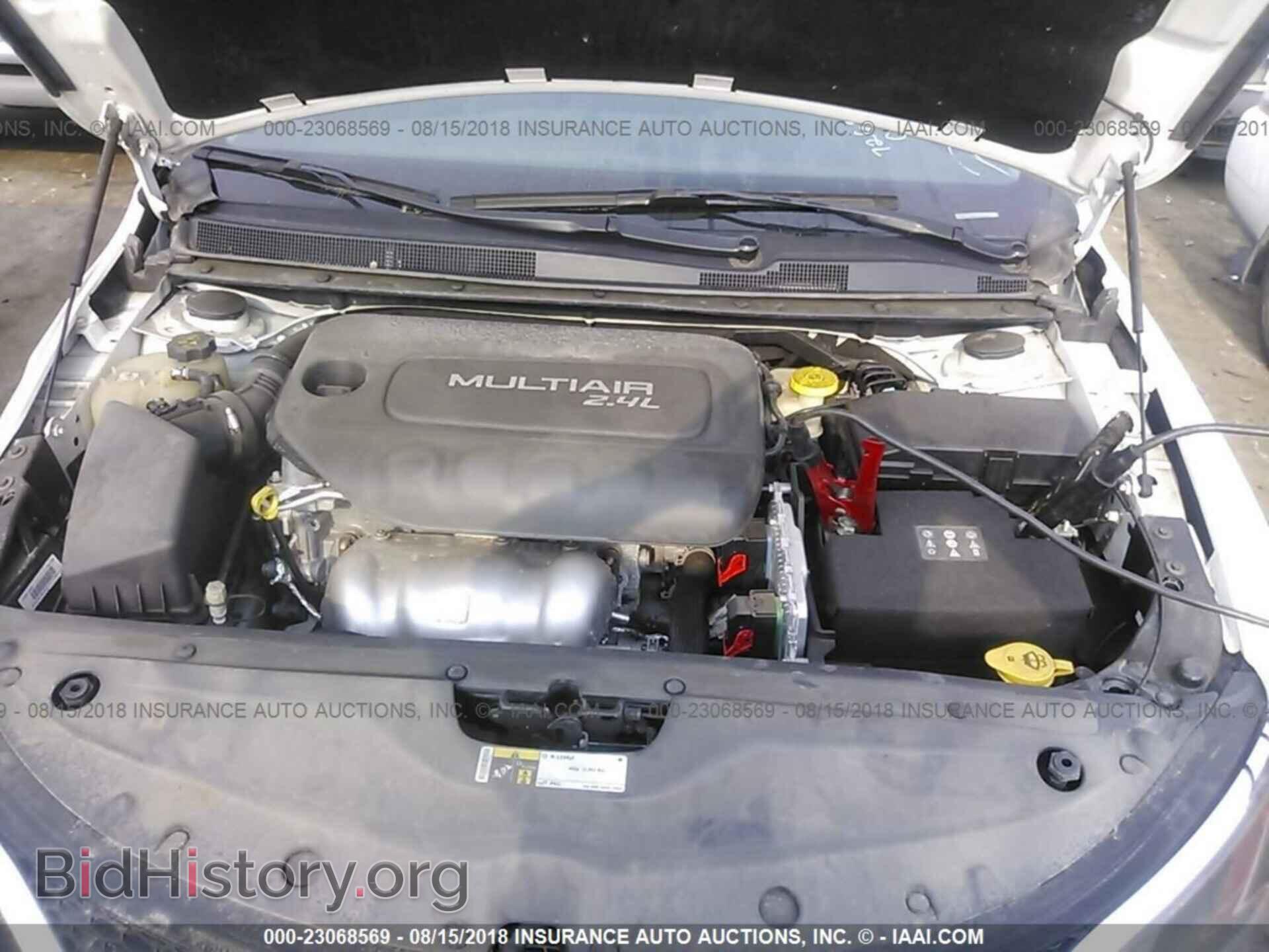 2015 Chrysler 200 - VIN: 1C3CCCAB5FN726023 - Photo 10