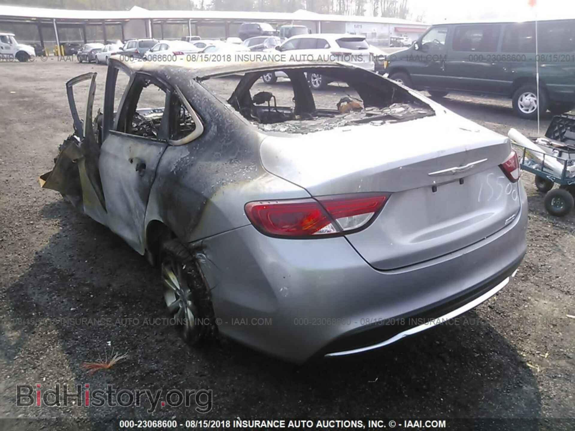 2015 Chrysler 200 - VIN: 1C3CCCAB1FN657430 - Photo 3