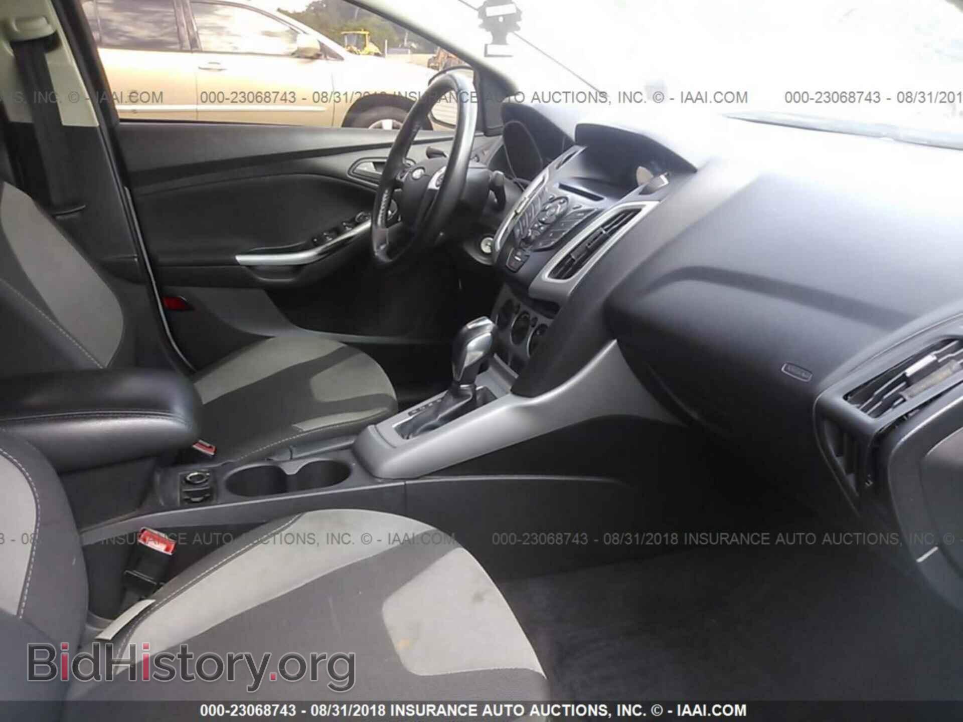 2012 Ford Focus - VIN: 1FAHP3F24CL447531 - Фото 5