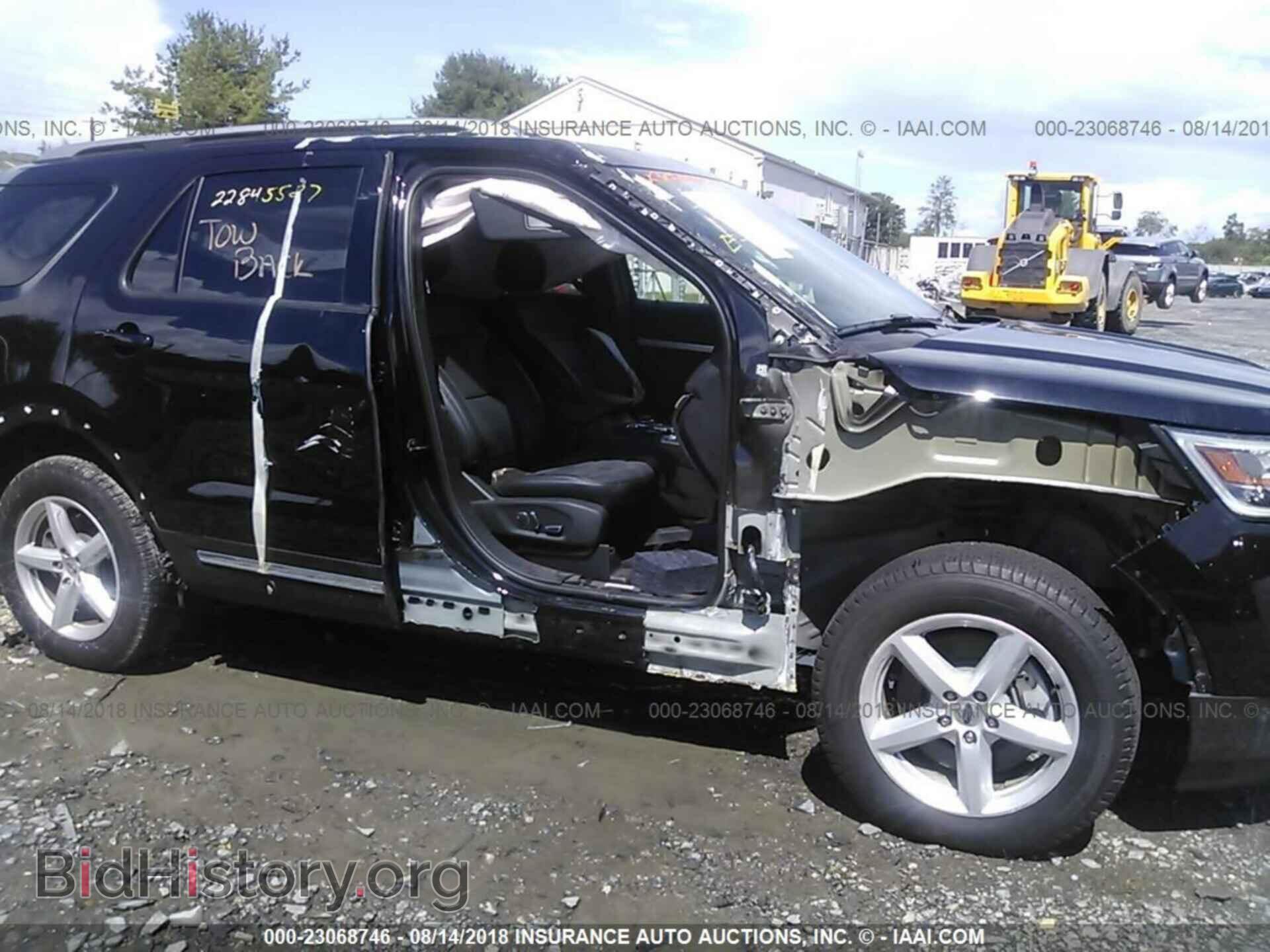 2017 Ford Explorer - VIN: 1FM5K8DH5HGE32290 - Photo 6