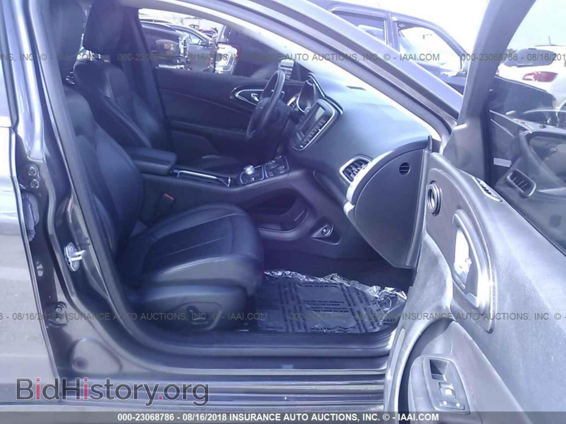 2015 Chrysler 200 - VIN: 1C3CCCCB8FN573554 - Photo 5