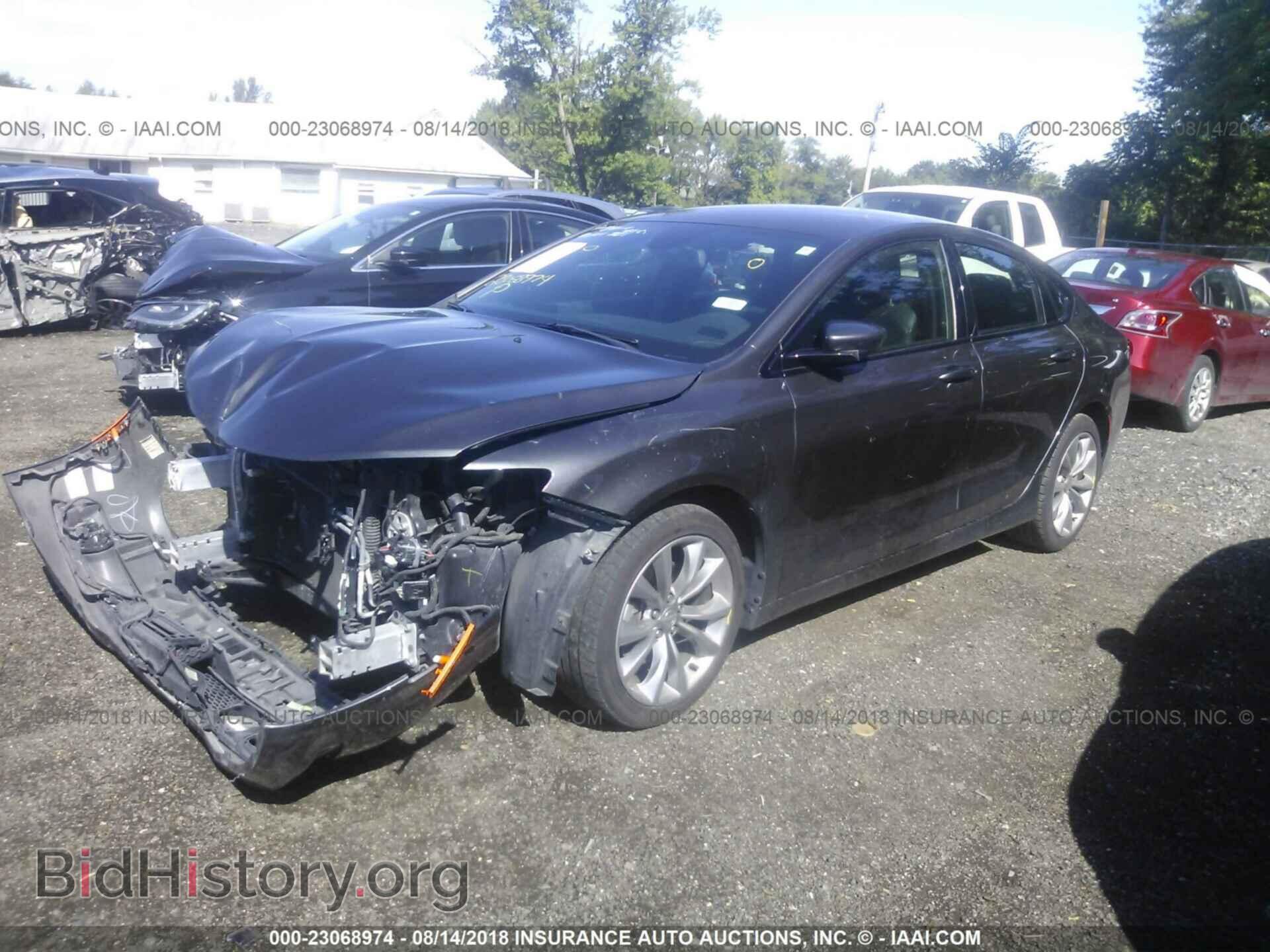2015 Chrysler 200 - VIN: 1C3CCCBB1FN541904 - Photo 2