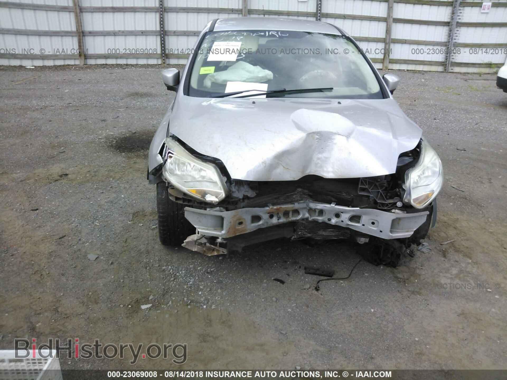 2012 Ford Focus - VIN: 1FAHP3F25CL132401 - Photo 6