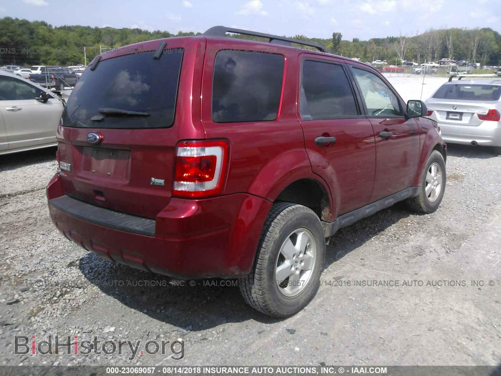 2012 Ford Escape - VIN: 1FMCU0DG2CKA77823 - Photo 4