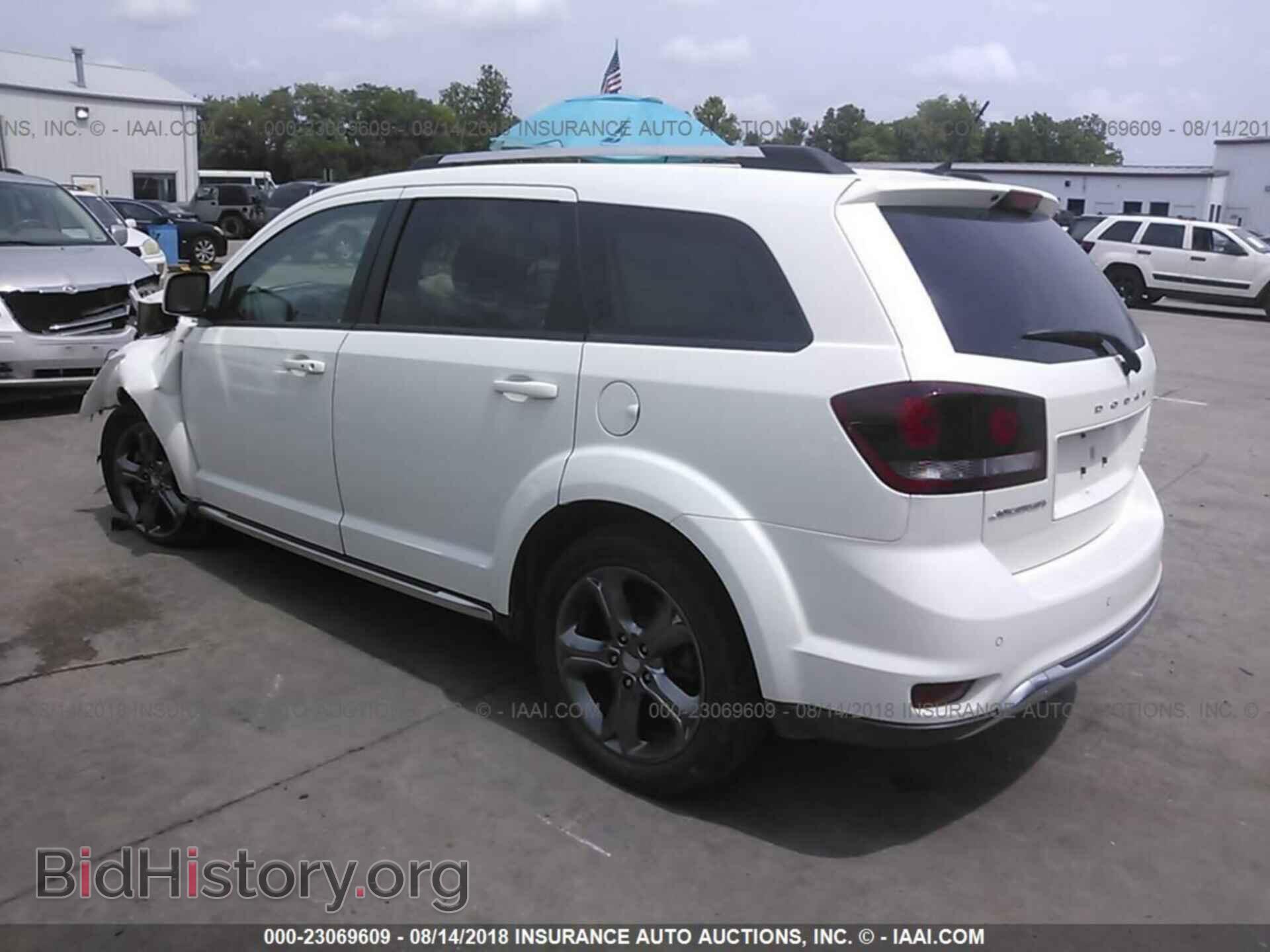 2015 Dodge Journey - VIN: 3C4PDCGB3FT597619 - Photo 3