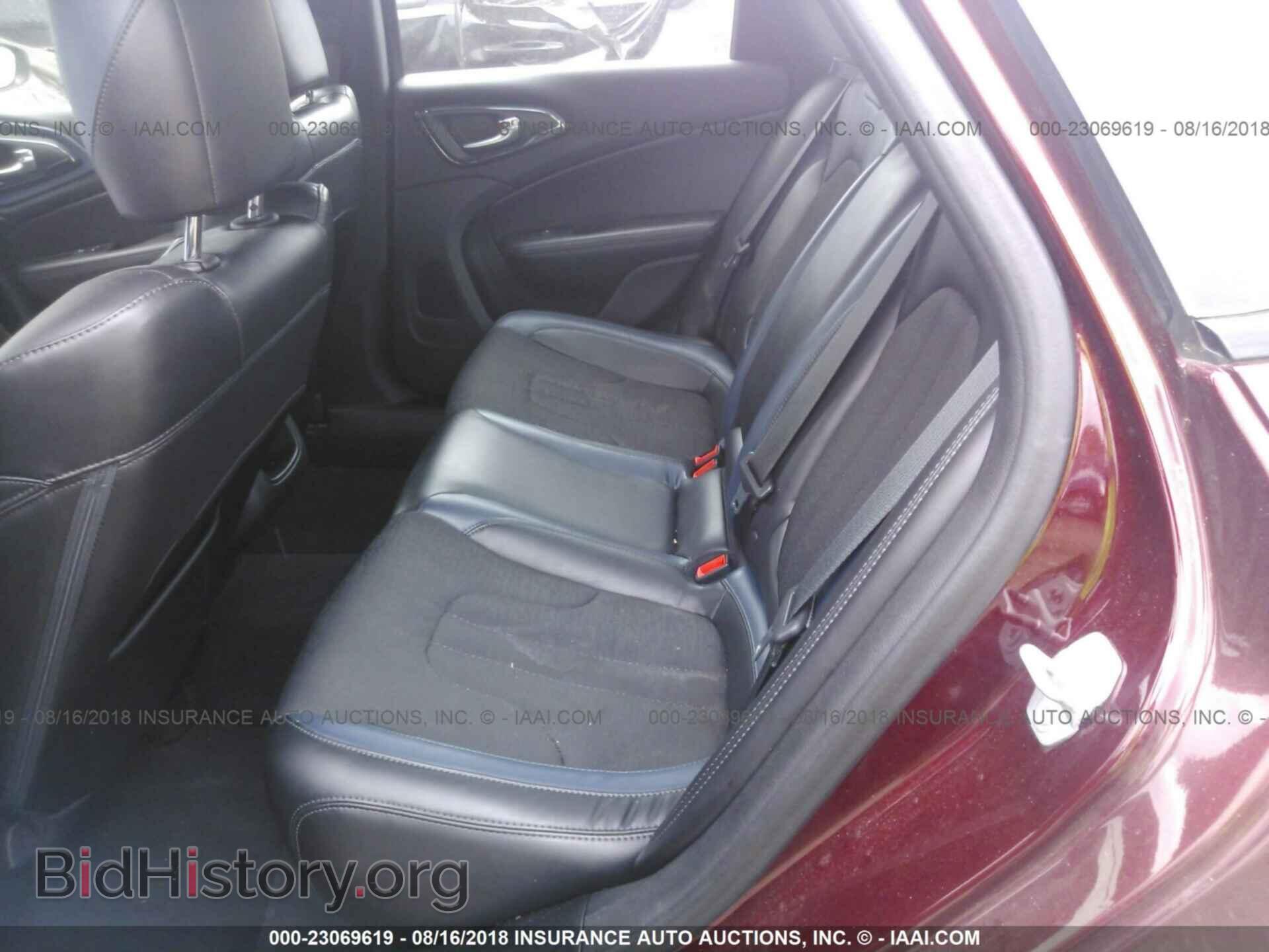 2015 Chrysler 200 - VIN: 1C3CCCBB5FN570614 - Photo 8
