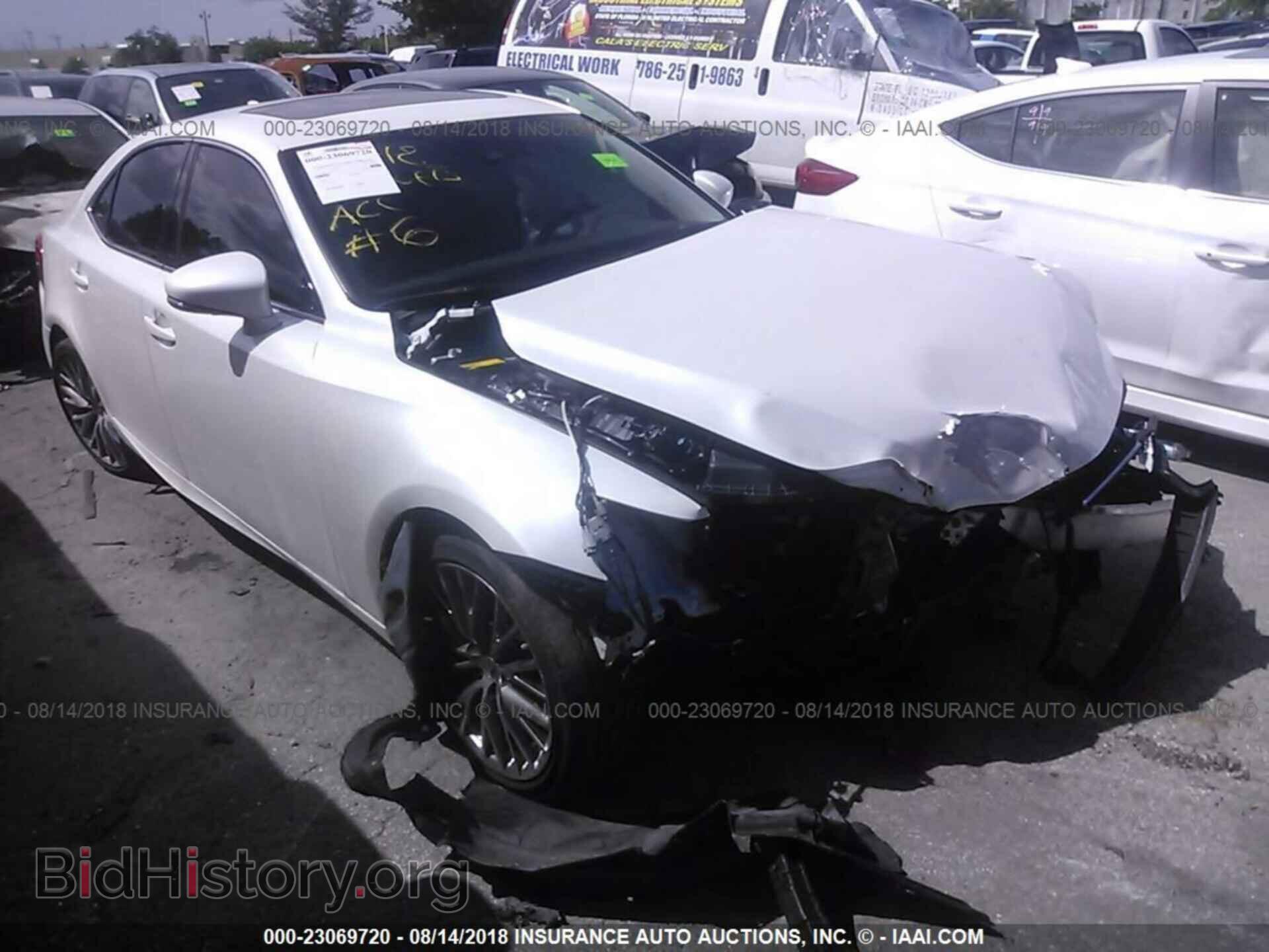 Photo JTHBA1D25H5045472 - Lexus Is 2017