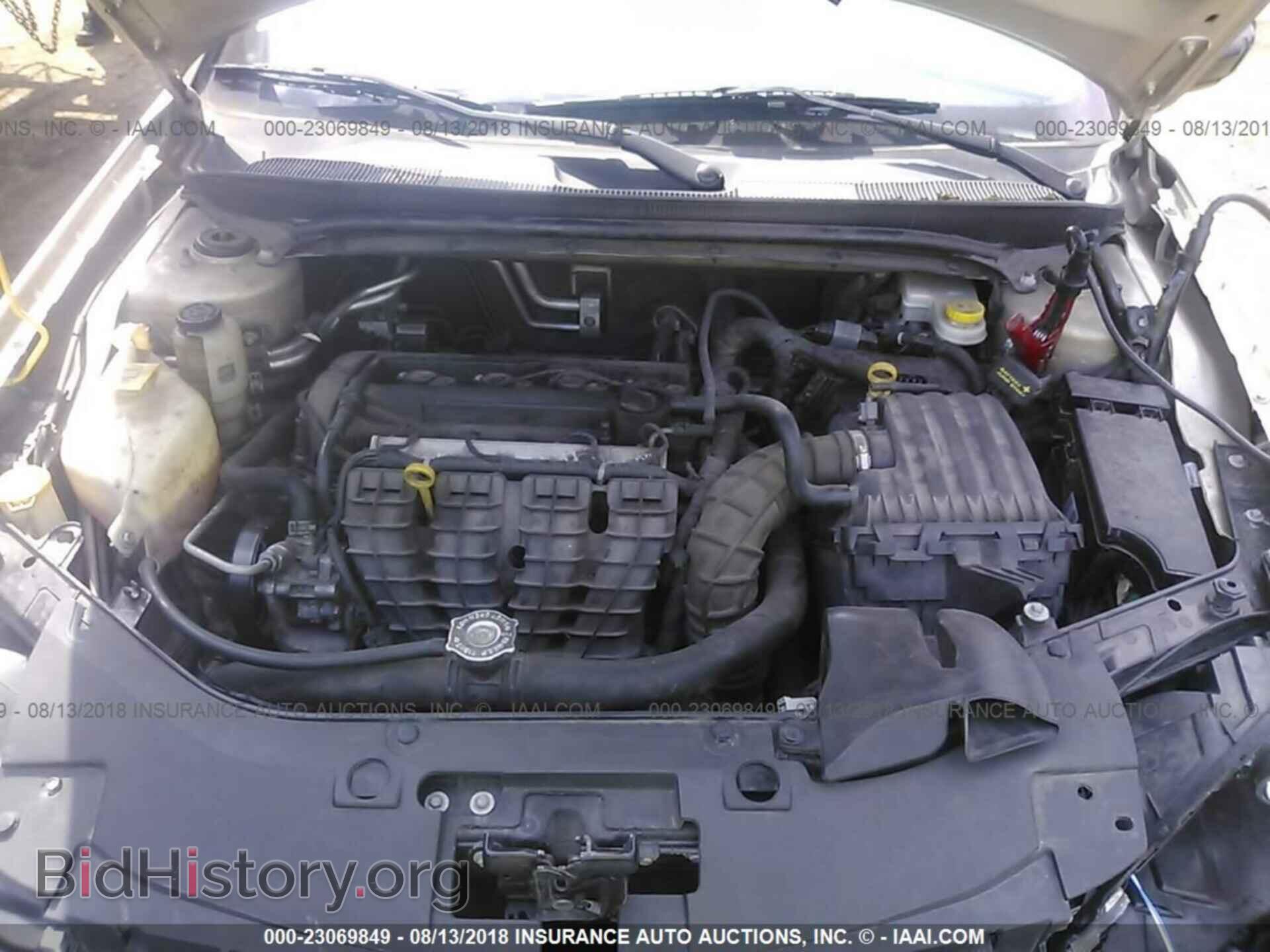 2013 Chrysler 200 - VIN: 1C3CCBBB2DN732738 - Photo 10