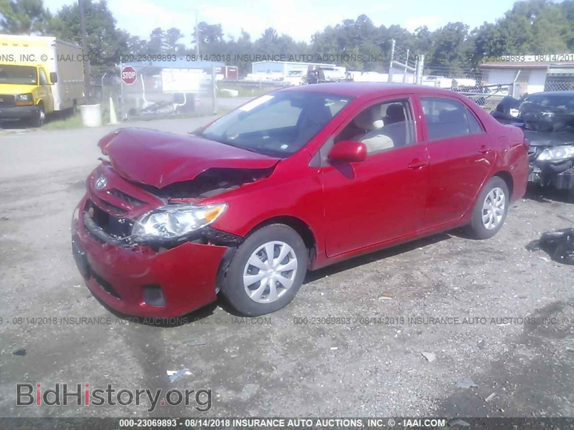 2013 Toyota Corolla - VIN: 2T1BU4EEXDC971513 - Фото 2