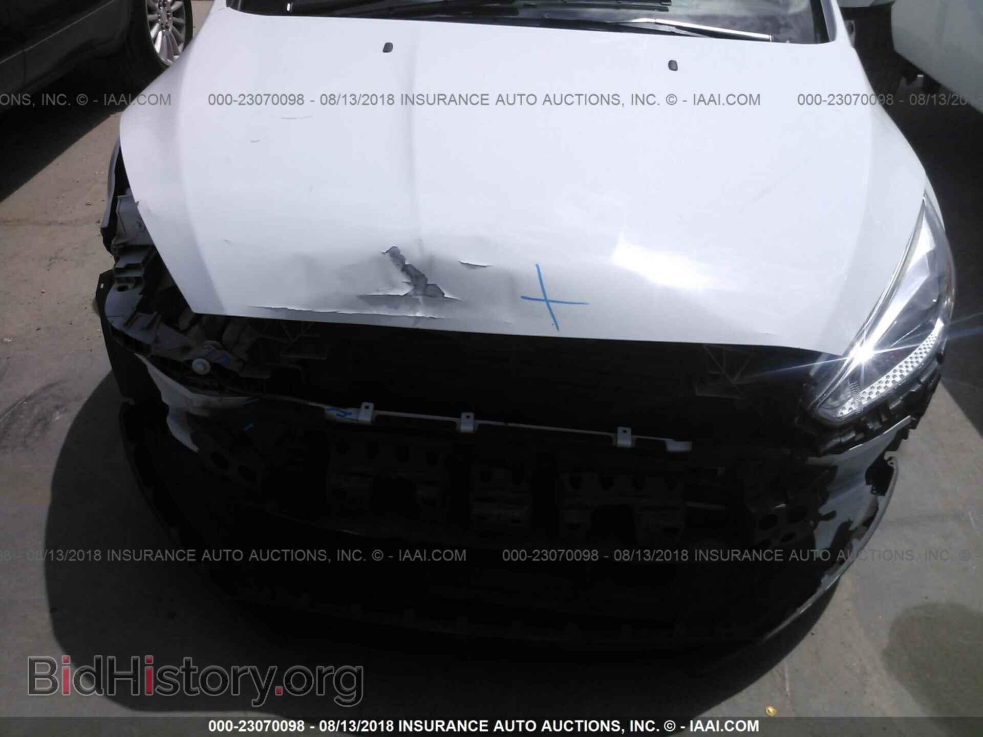 2017 Ford Focus - VIN: 1FADP3K26HL231496 - Photo 6