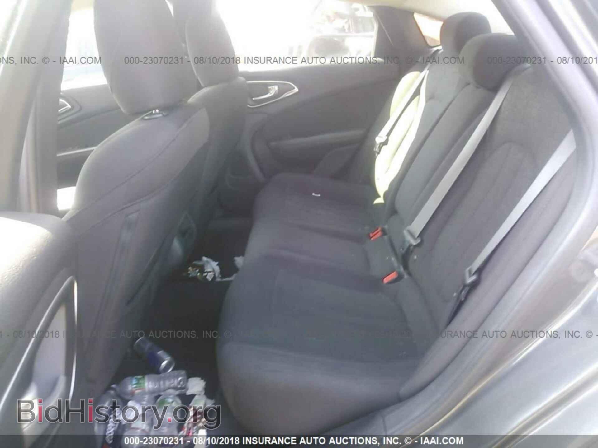 2015 Chrysler 200 - VIN: 1C3CCCAB8FN684866 - Фото 8