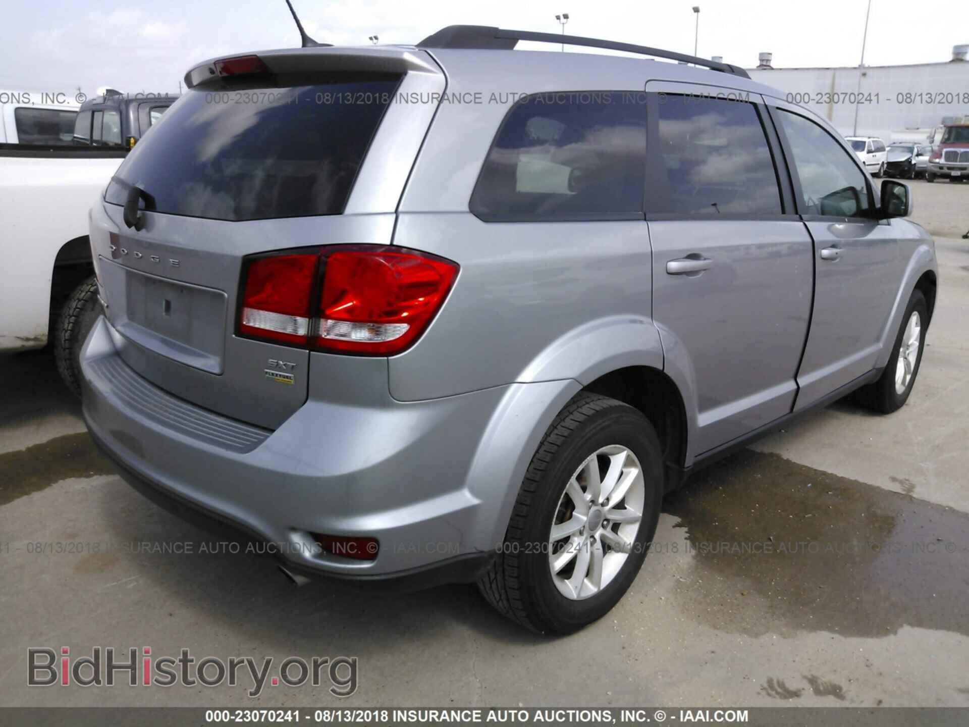 2017 Dodge Journey - VIN: 3C4PDCBG5HT563641 - Фото 4