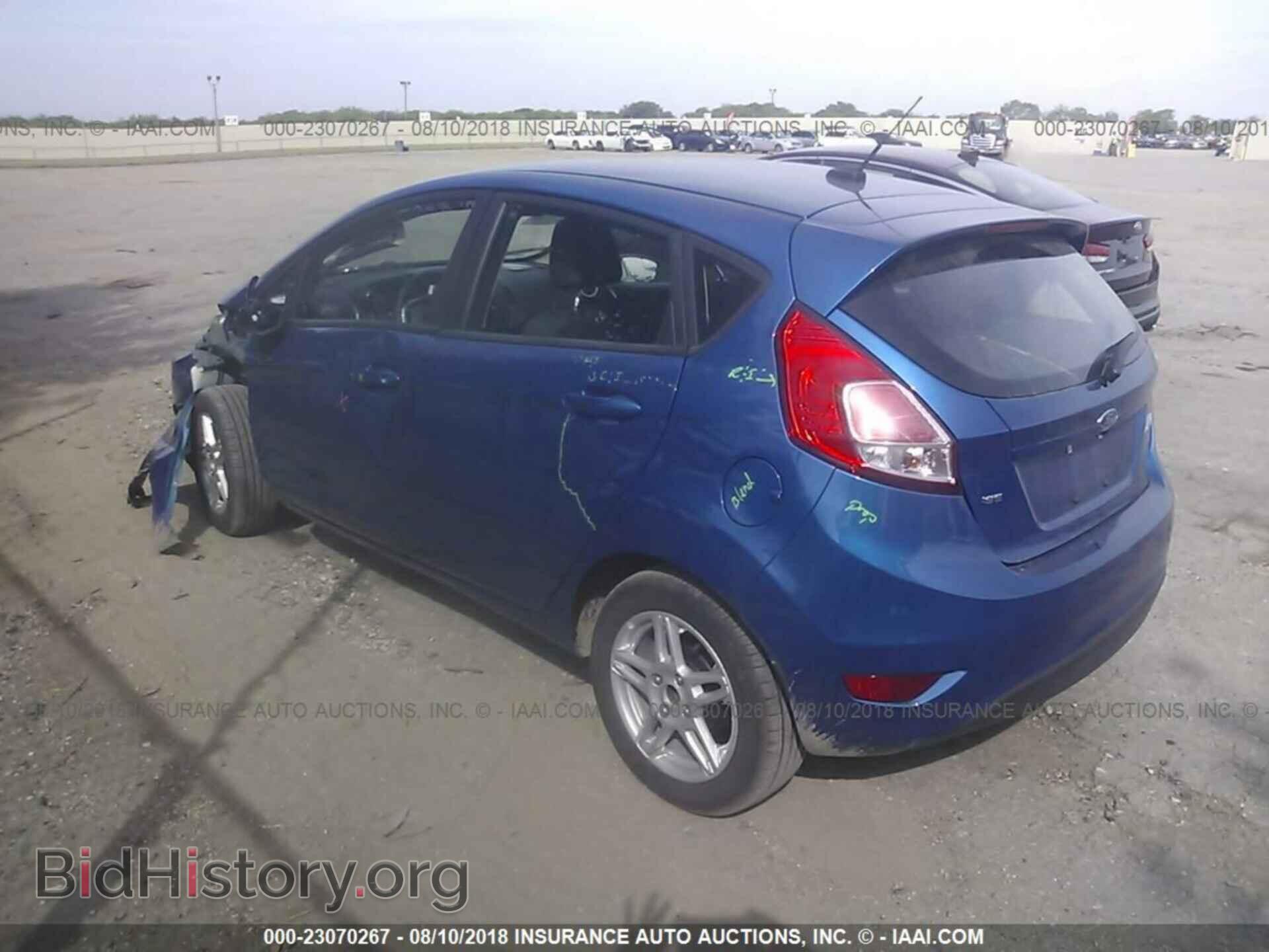 2018 Ford Fiesta - VIN: 3FADP4EJXJM128157 - Фото 3
