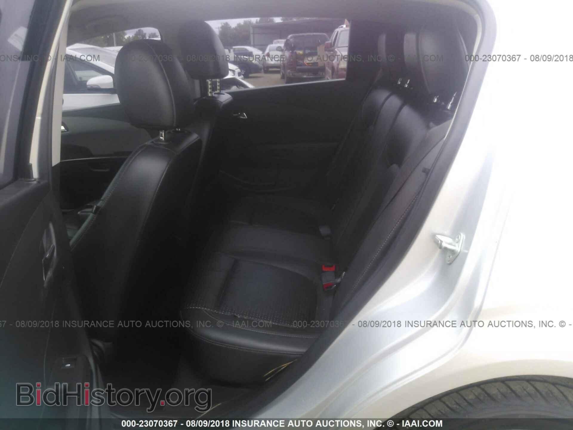 2014 Chevrolet Sonic - VIN: 1G1JE6SB4E4130007 - Photo 8
