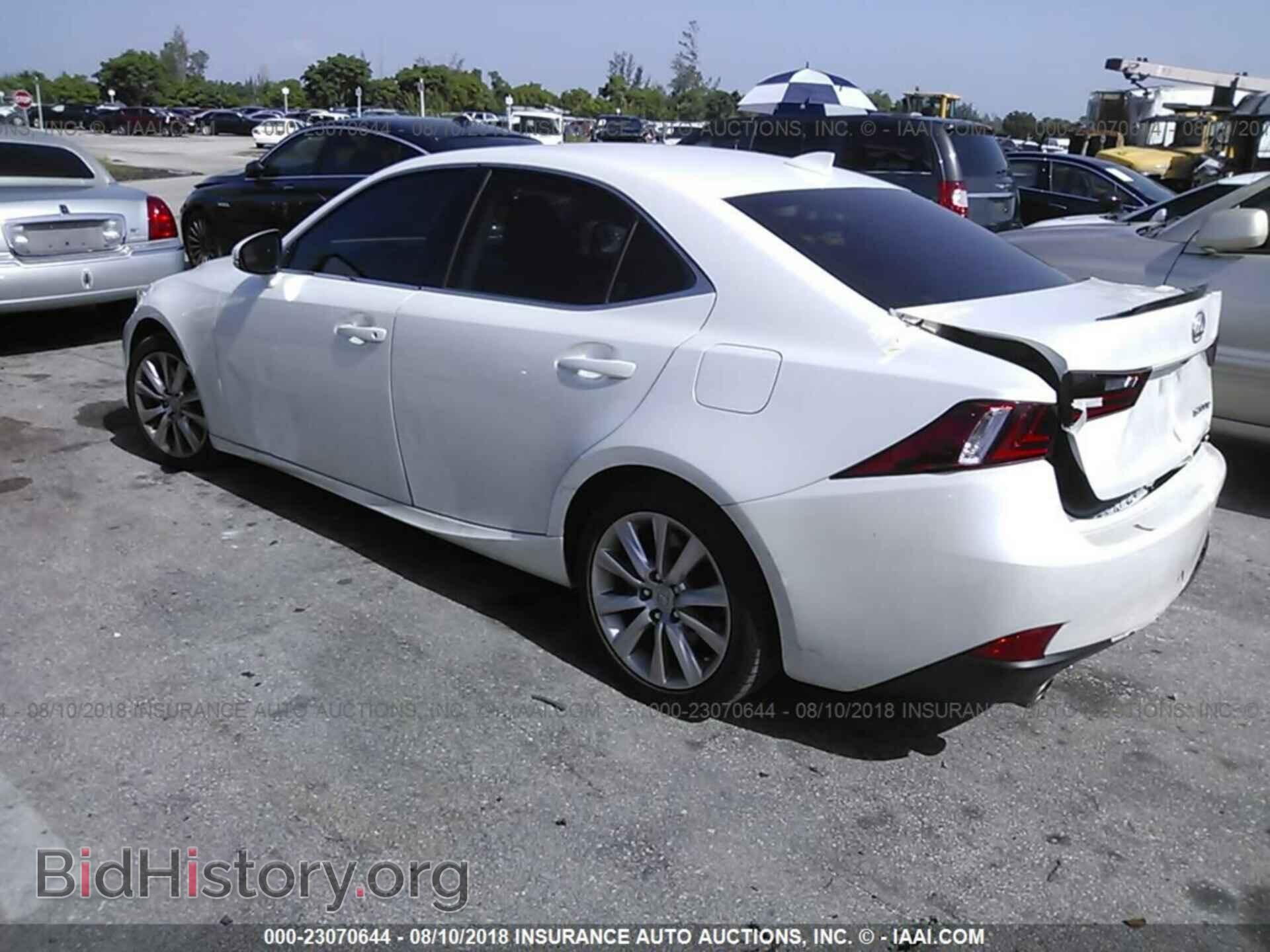 2016 Lexus Is - VIN: JTHBA1D2XG5006522 - Фото 3