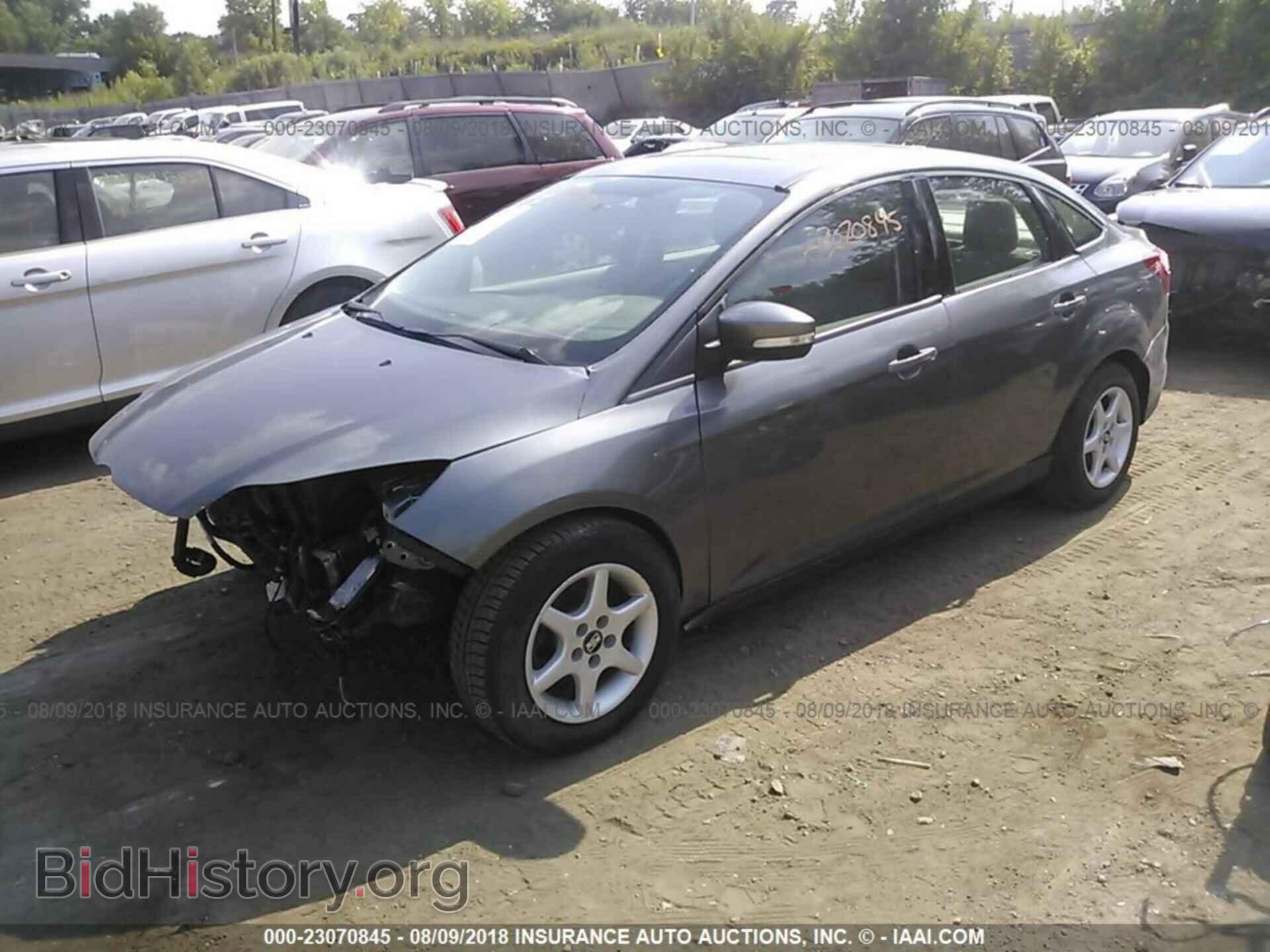 2014 Ford Focus - VIN: 1FADP3F29EL424814 - Фото 2